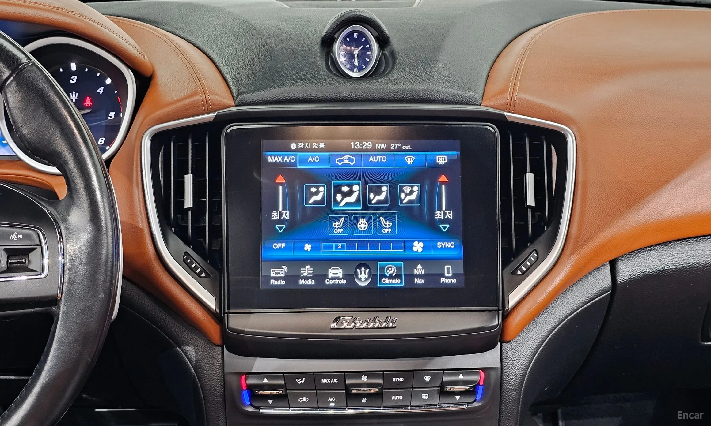 Maserati Ghibli превью 14