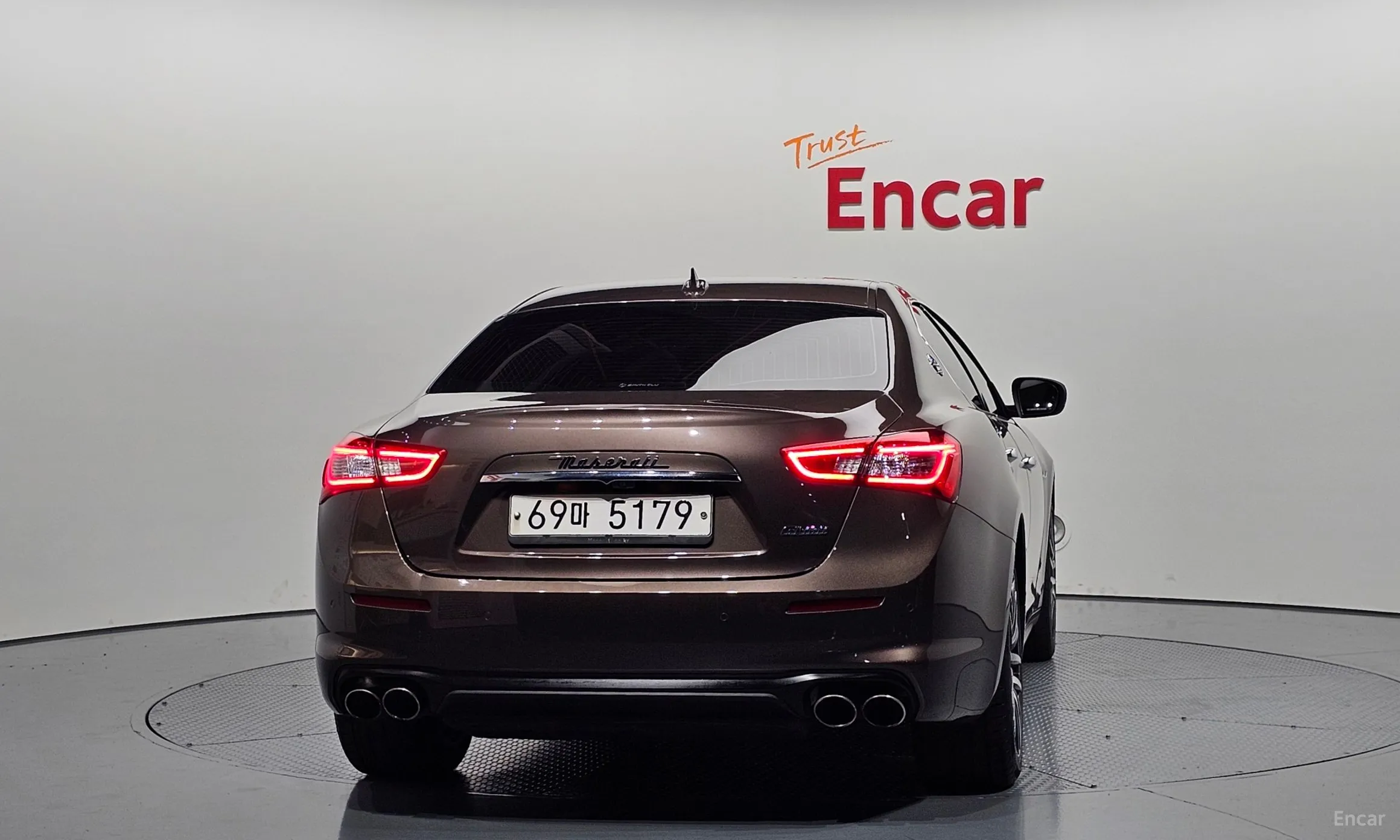 Maserati Ghibli превью 4