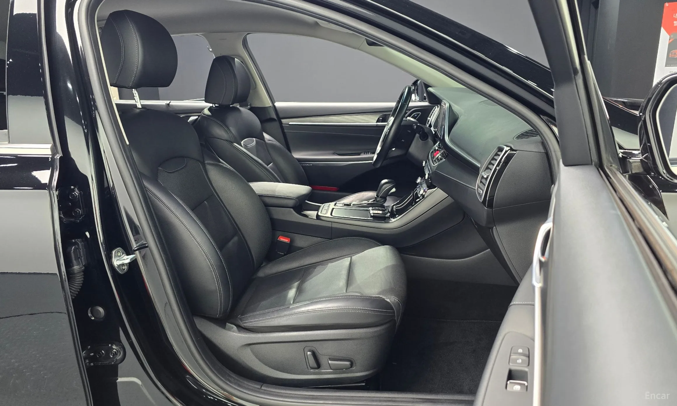 Hyundai Grandeur IG превью 10