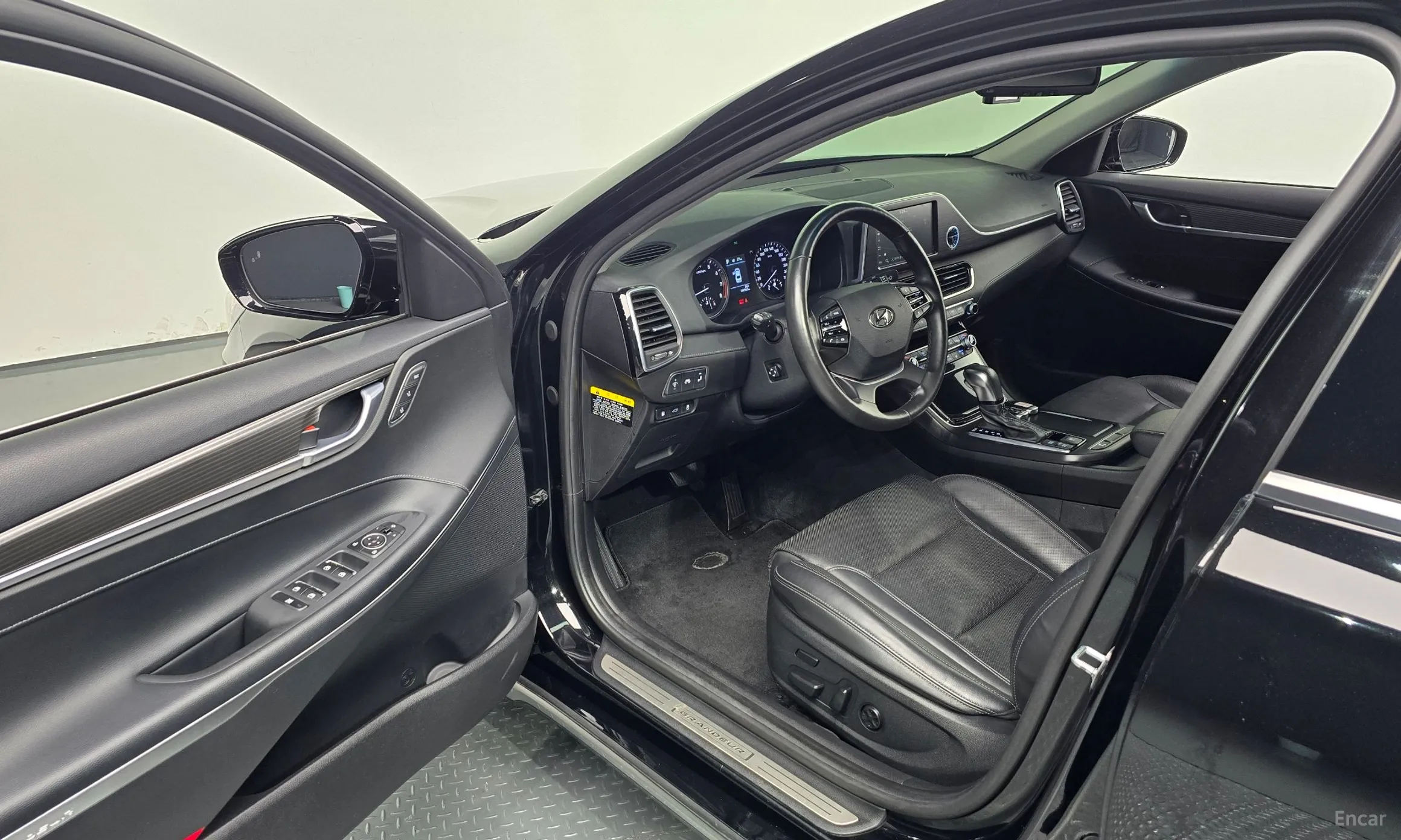 Hyundai Grandeur IG превью 11
