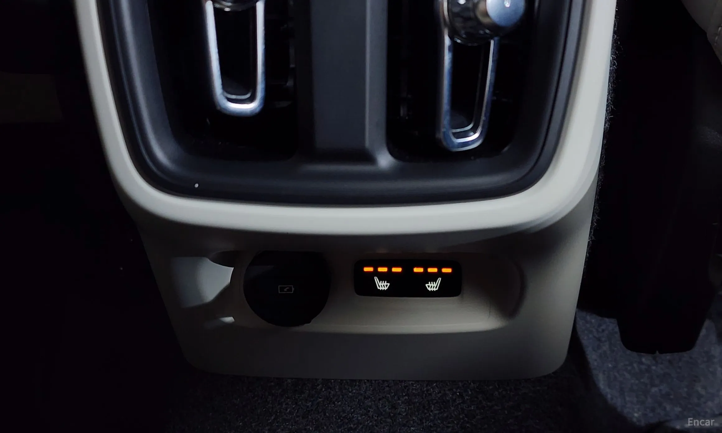 Volvo XC40 превью 13