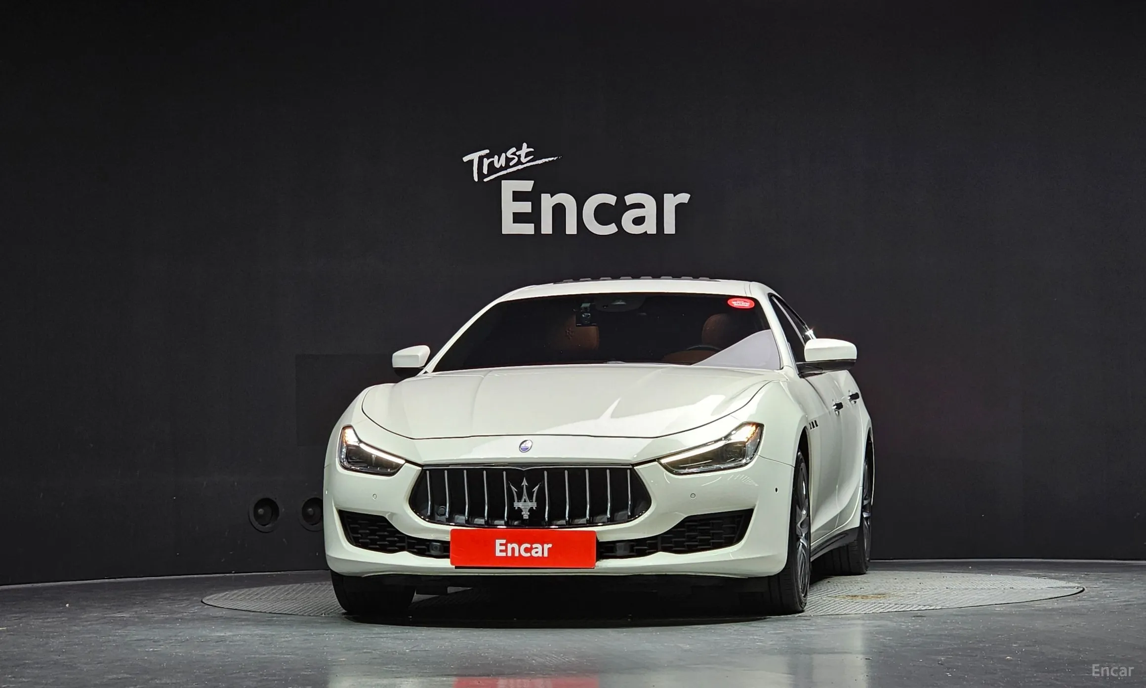 Maserati Ghibli превью 3