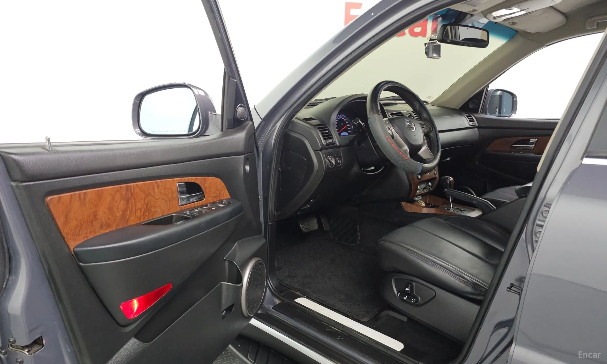 KG Mobility (SsangYong) Rexton W превью 10