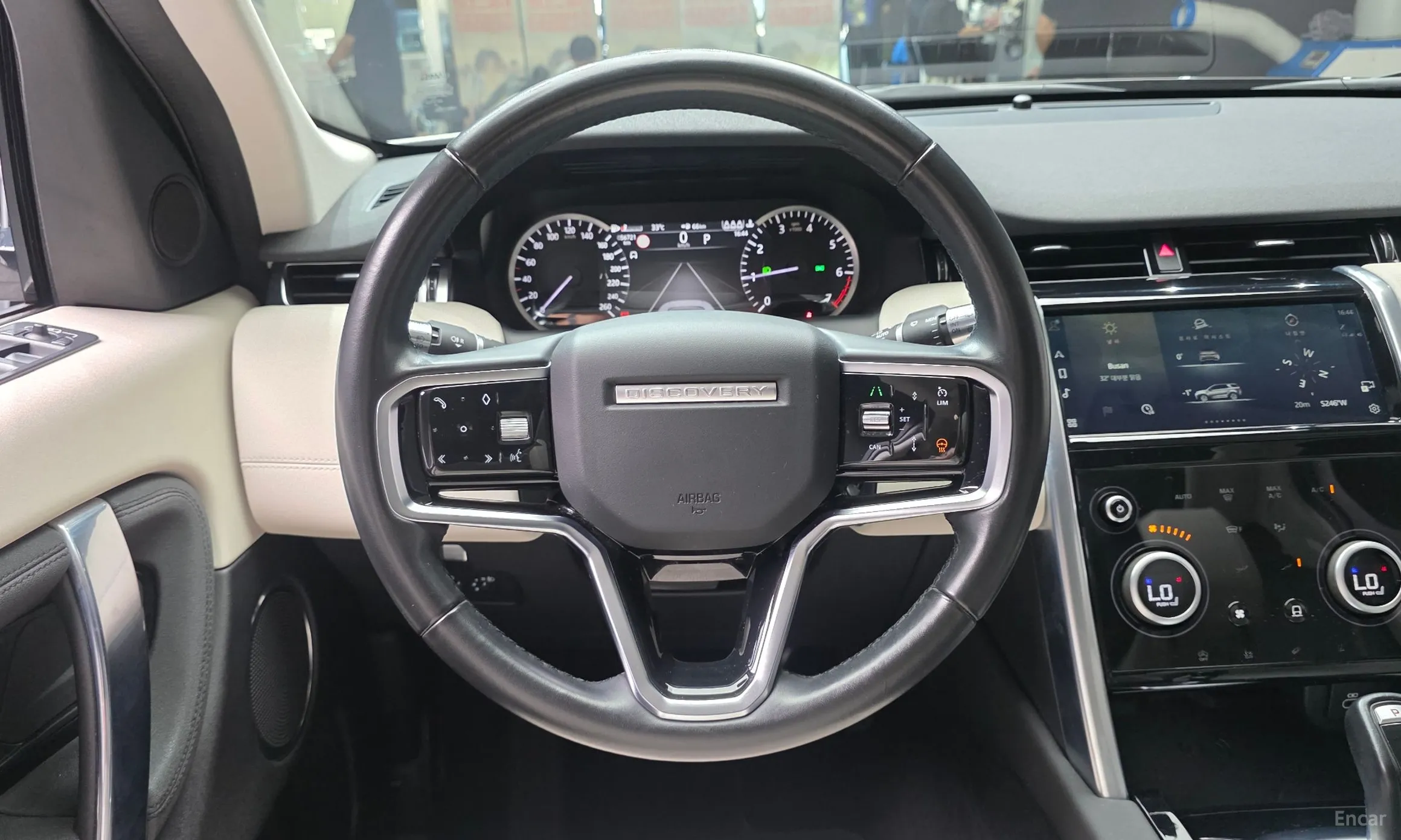 Land Rover Discovery Sports превью 13