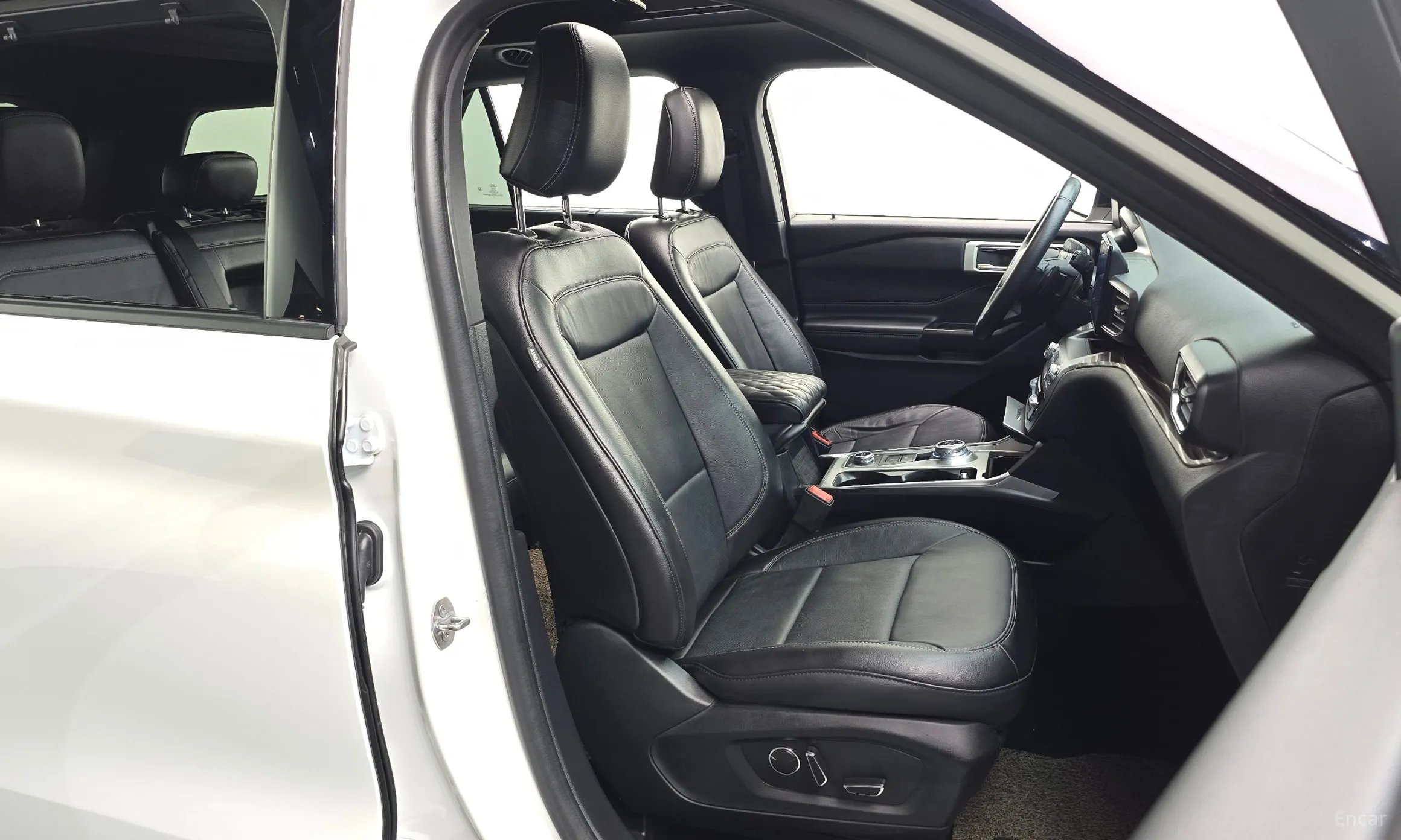 Ford Explorer 6th Generation превью 12