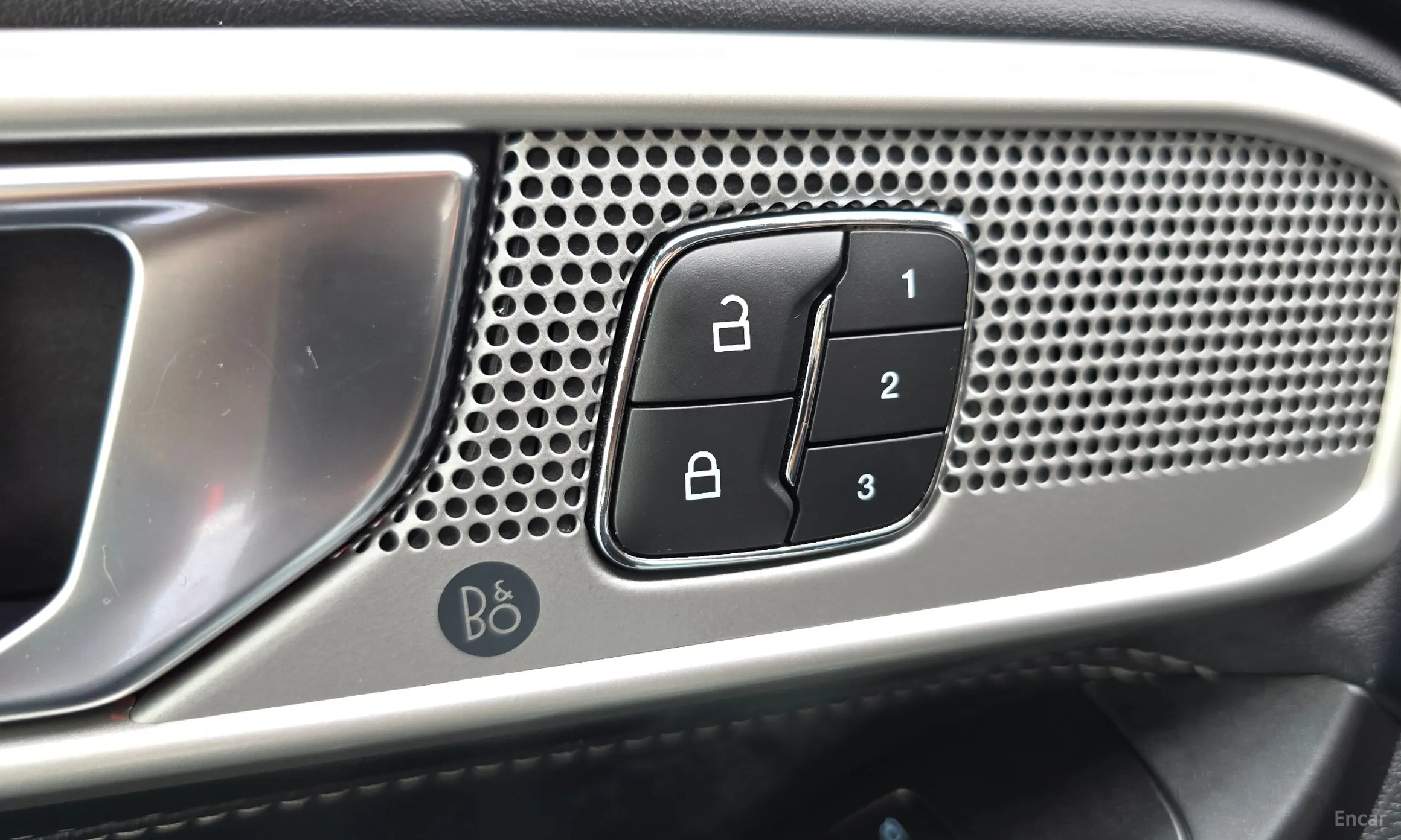 Ford Explorer 6th Generation превью 15