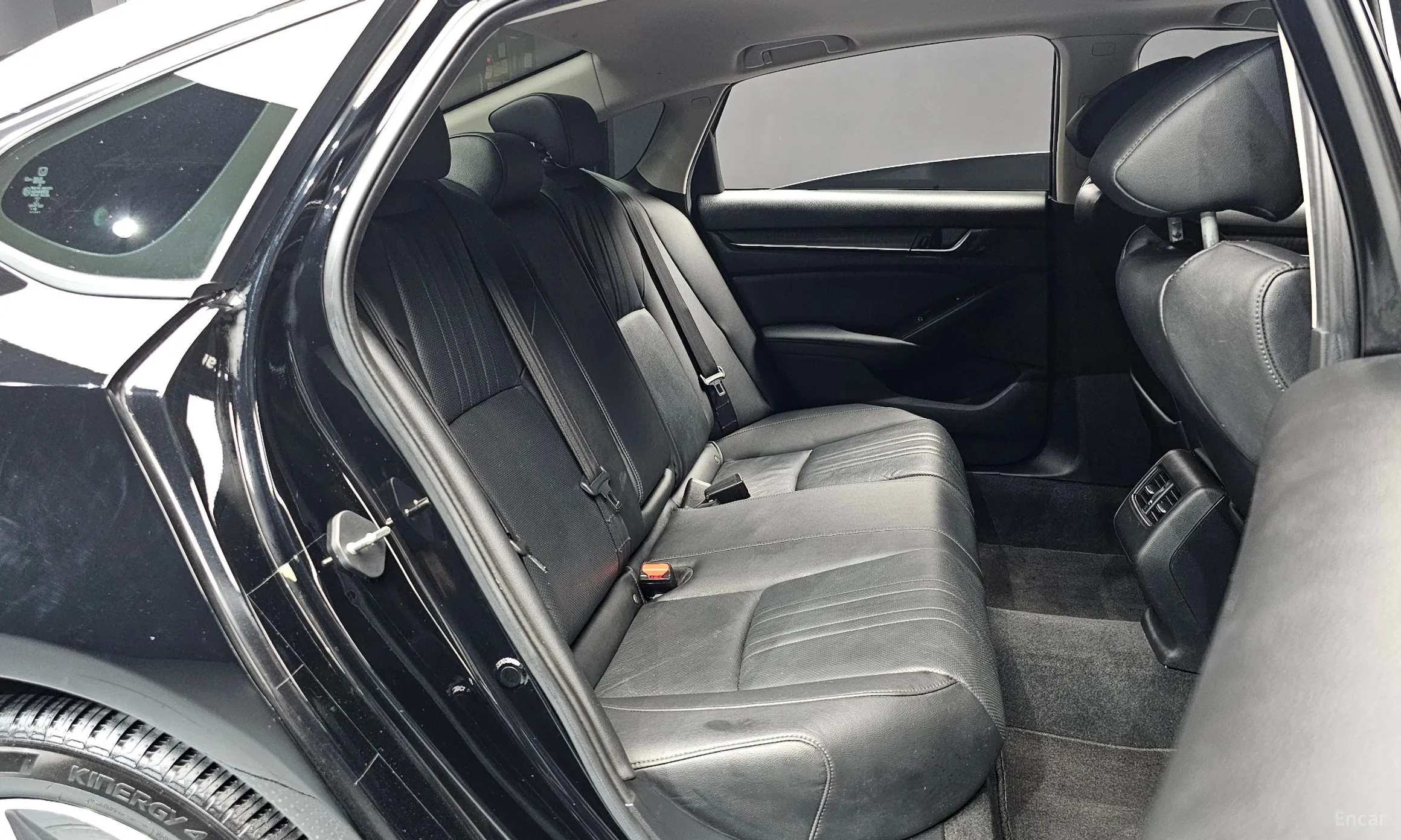 Honda Accord 10th Generation превью 11