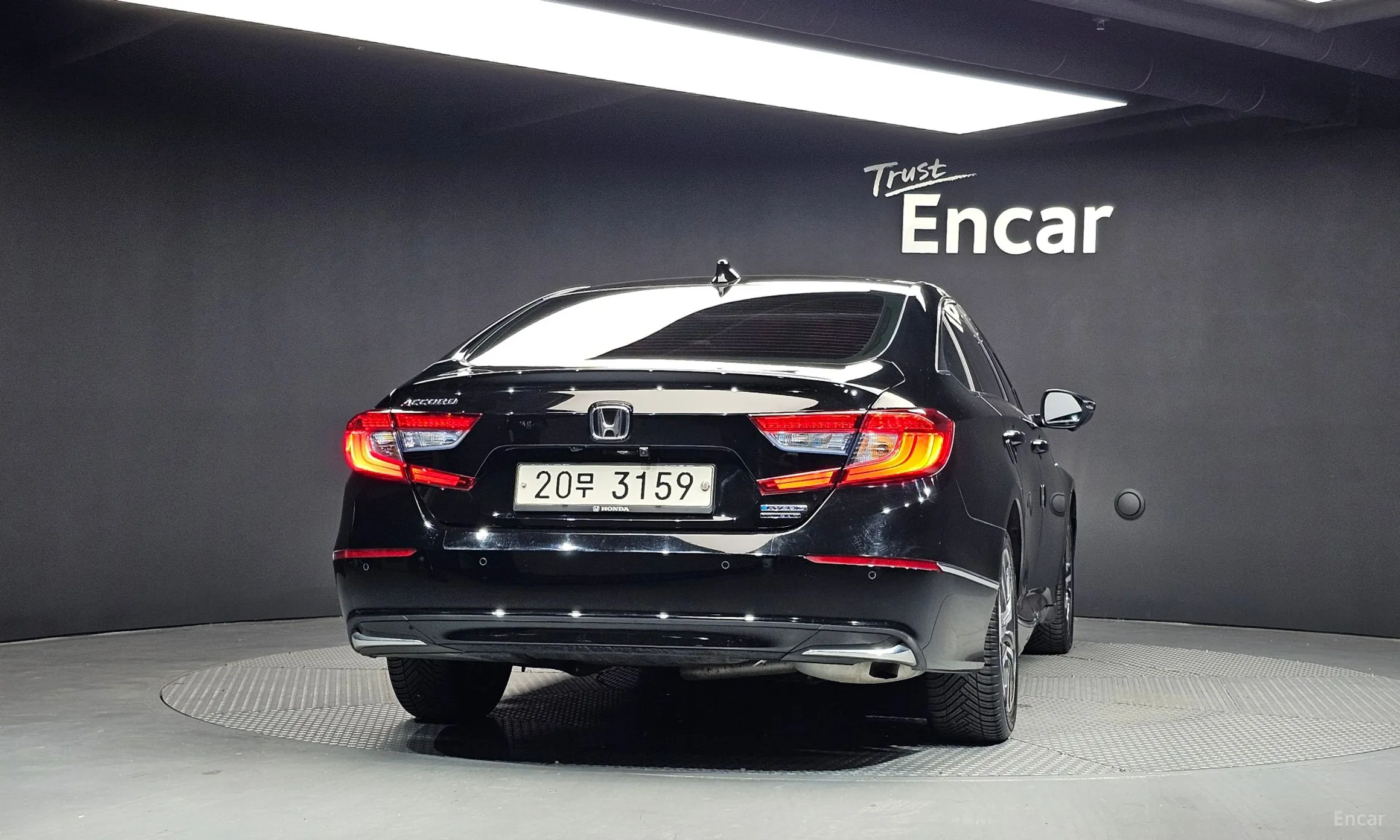 Honda Accord 10th Generation превью 4