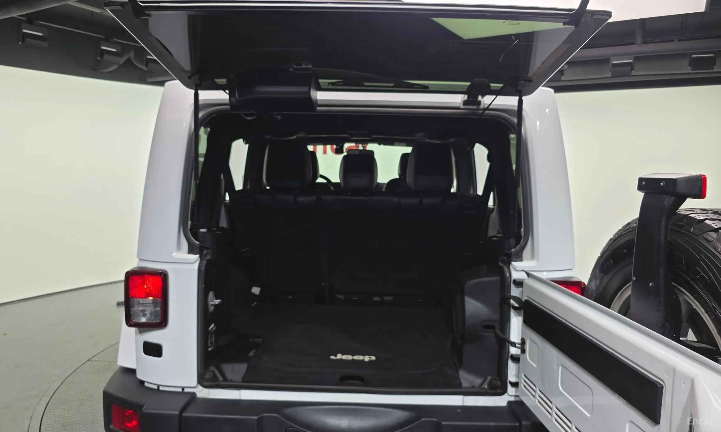 Jeep Wrangler (JK) превью 20