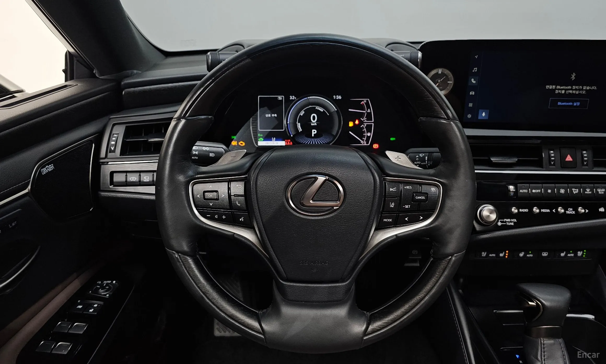 Lexus ES300h 7th Generation превью 13