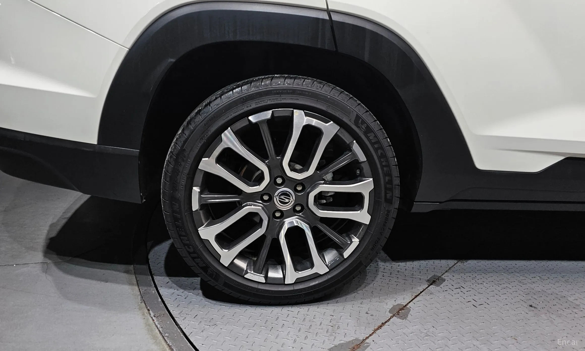 KG Mobility (SsangYong) Torres превью 5