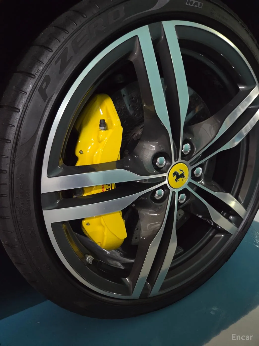 Ferrari Portofino превью 8