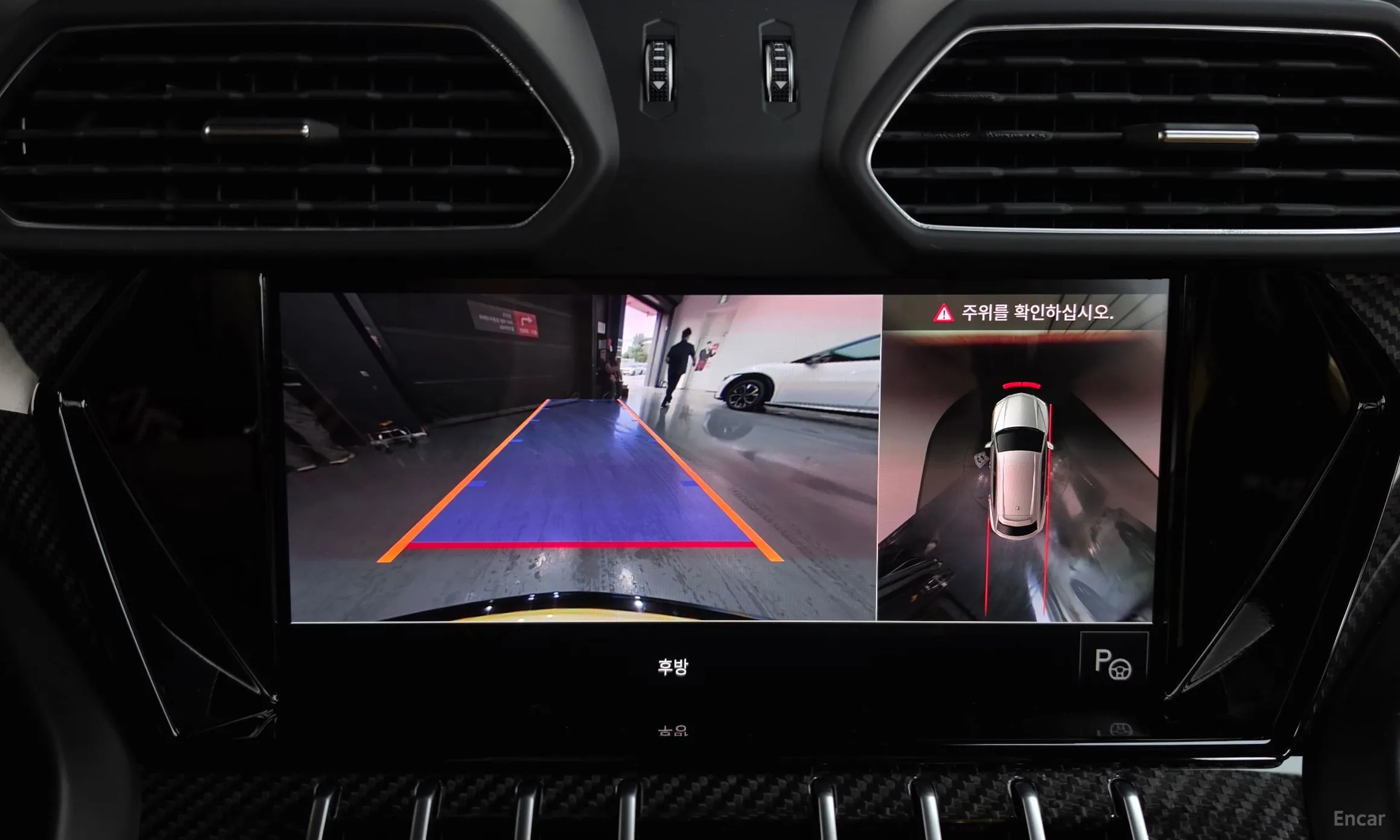 Lamborghini Urus превью 14