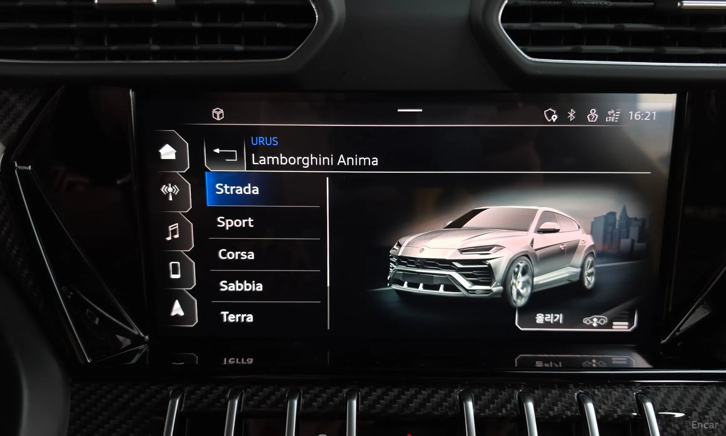 Lamborghini Urus превью 15