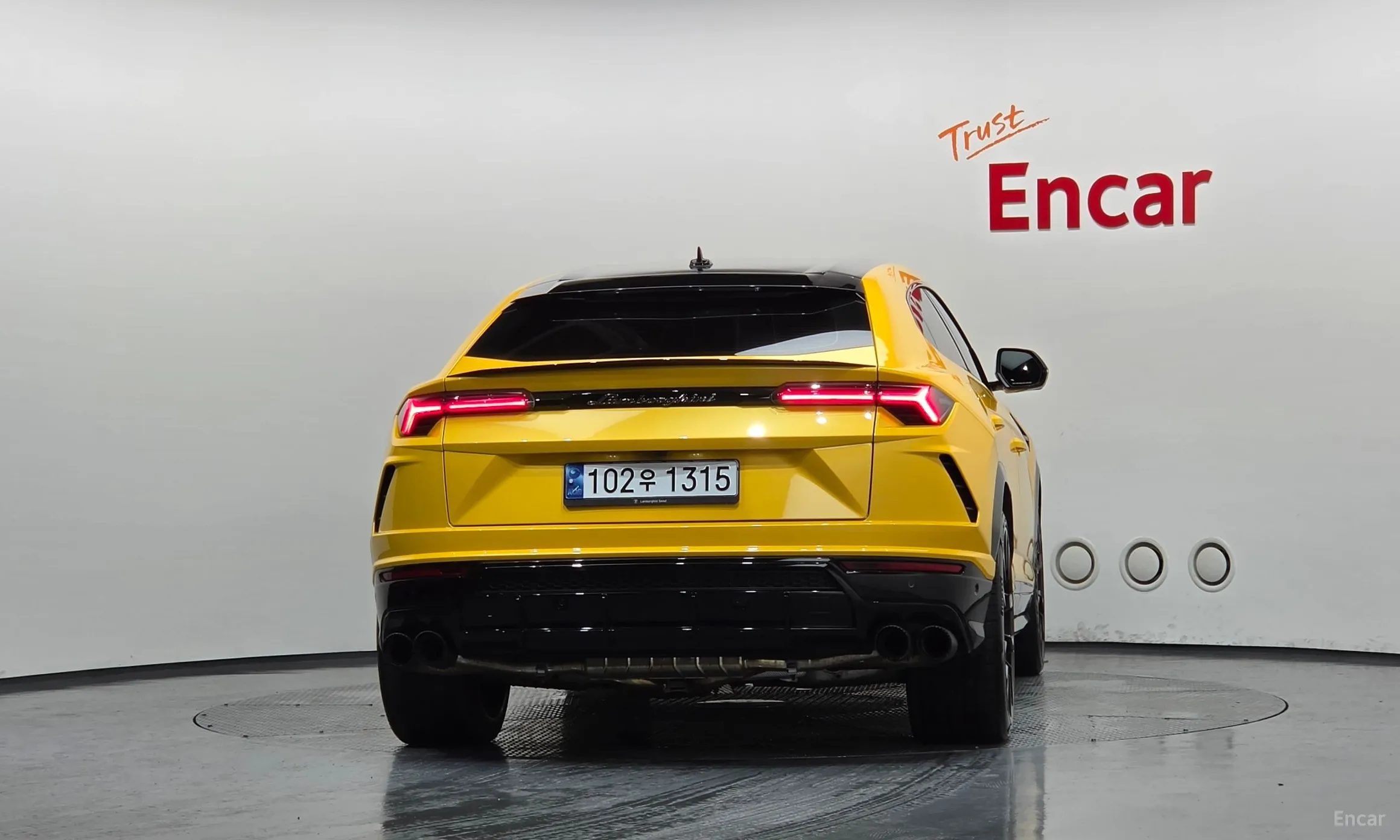 Lamborghini Urus превью 4