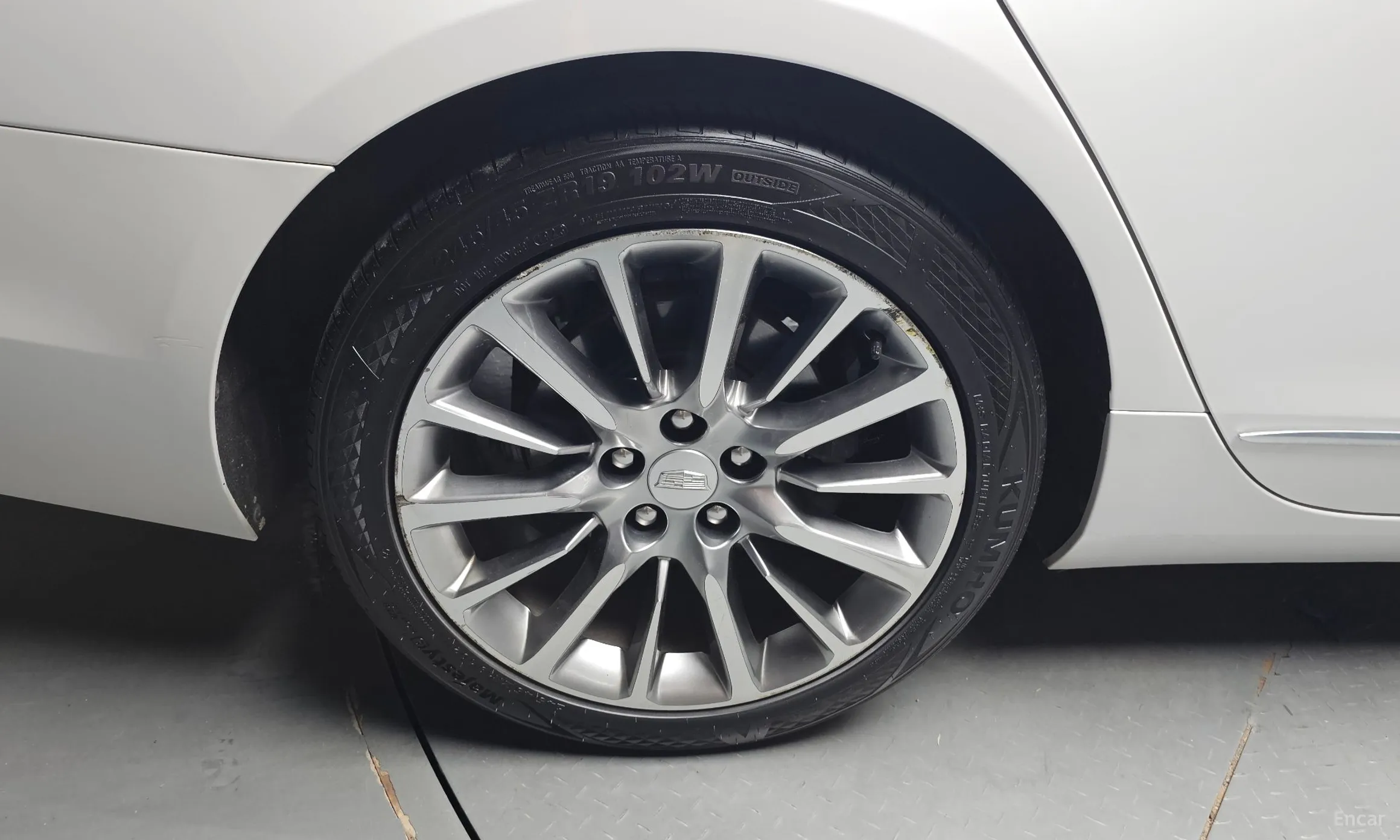 Cadillac CT6 превью 5