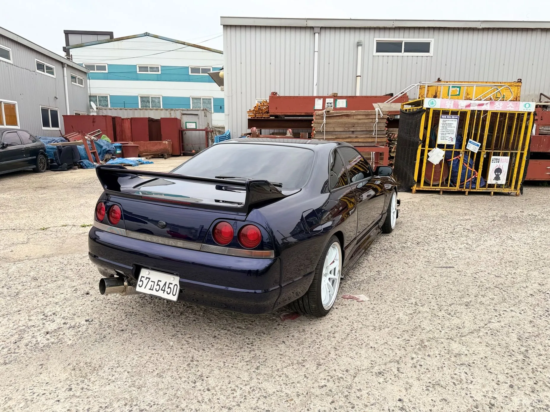 Nissan Skyline превью 13