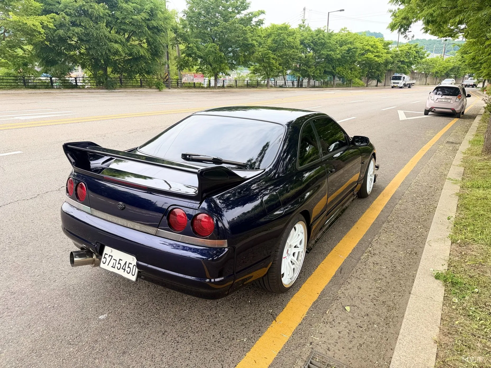 Nissan Skyline превью 3