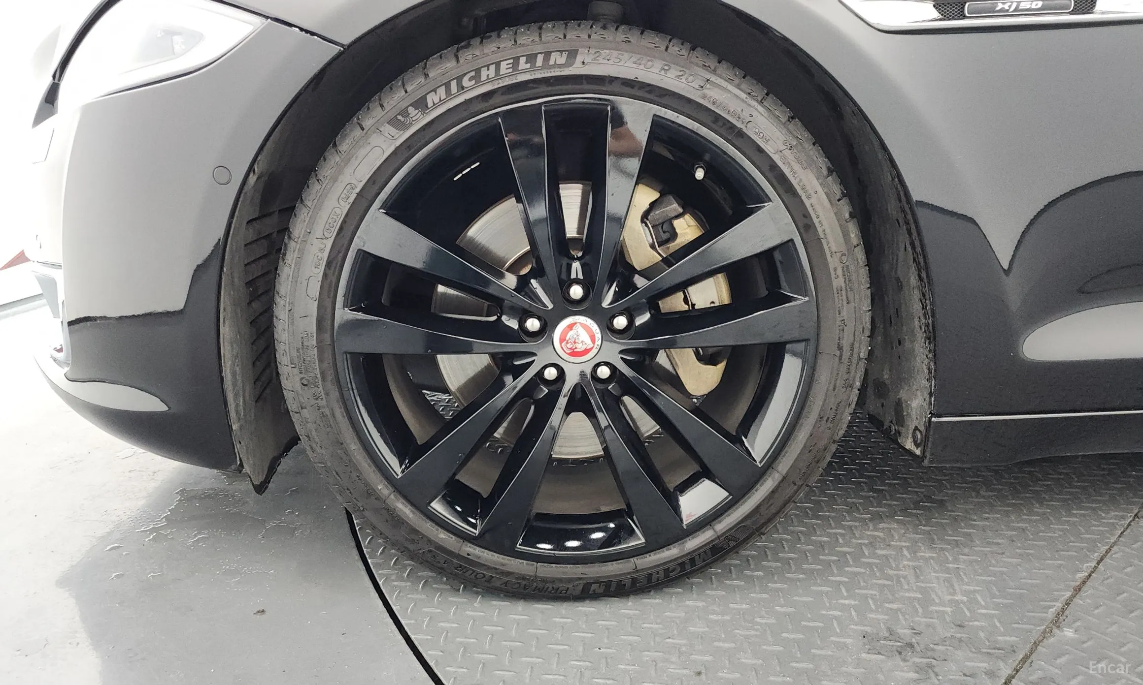 Jaguar All New XJ превью 5
