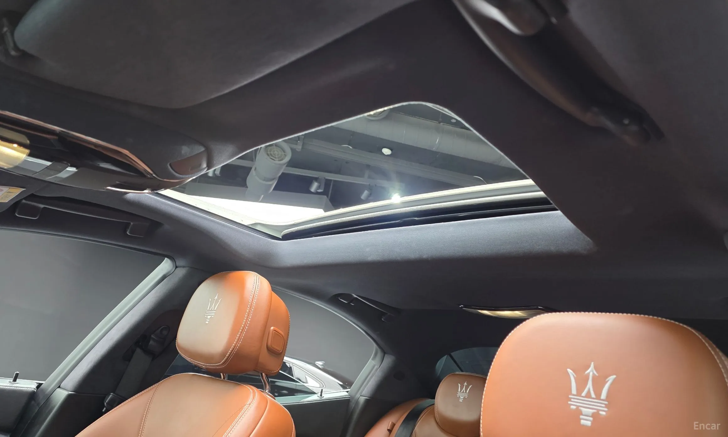 Maserati Ghibli превью 17