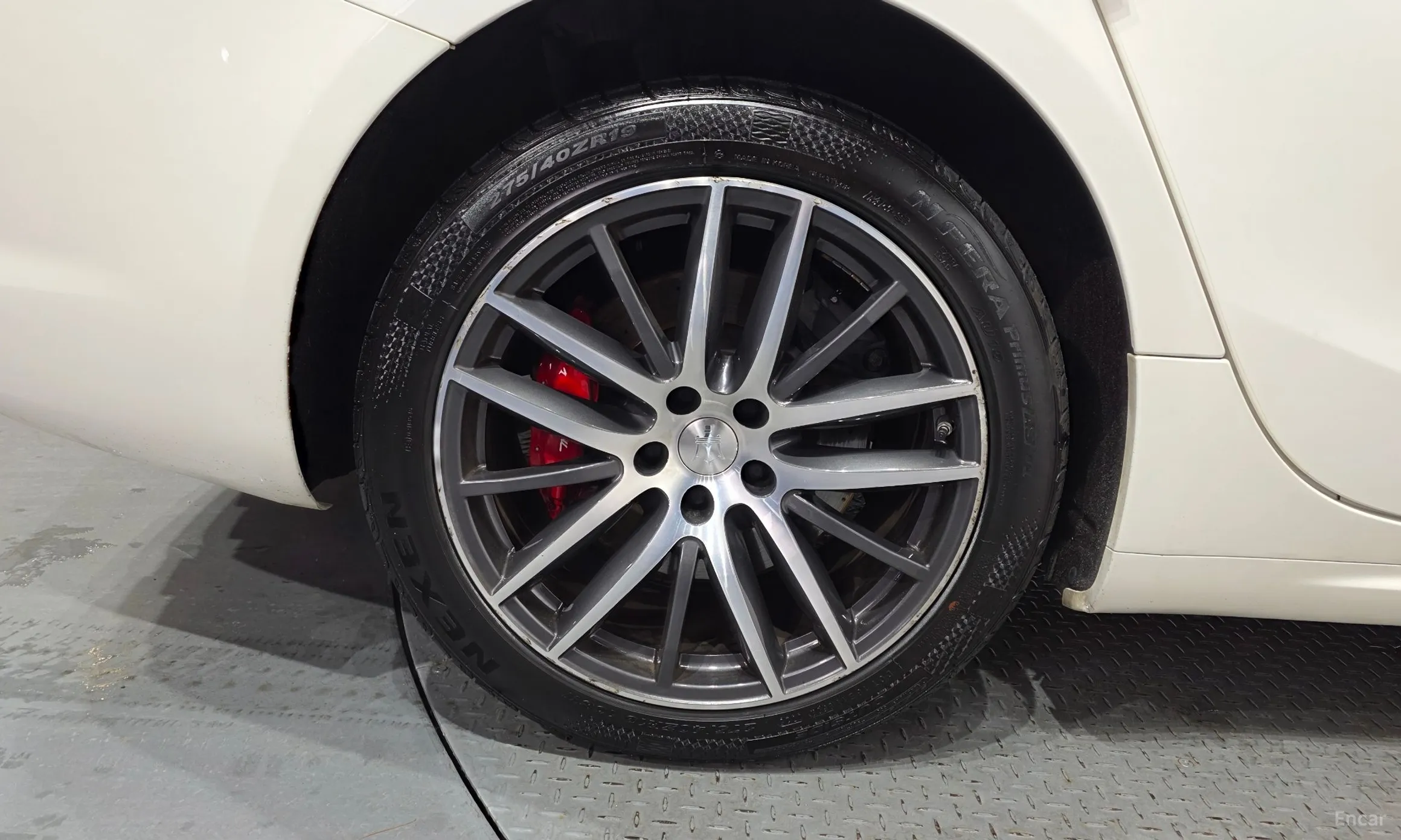 Maserati Ghibli превью 5