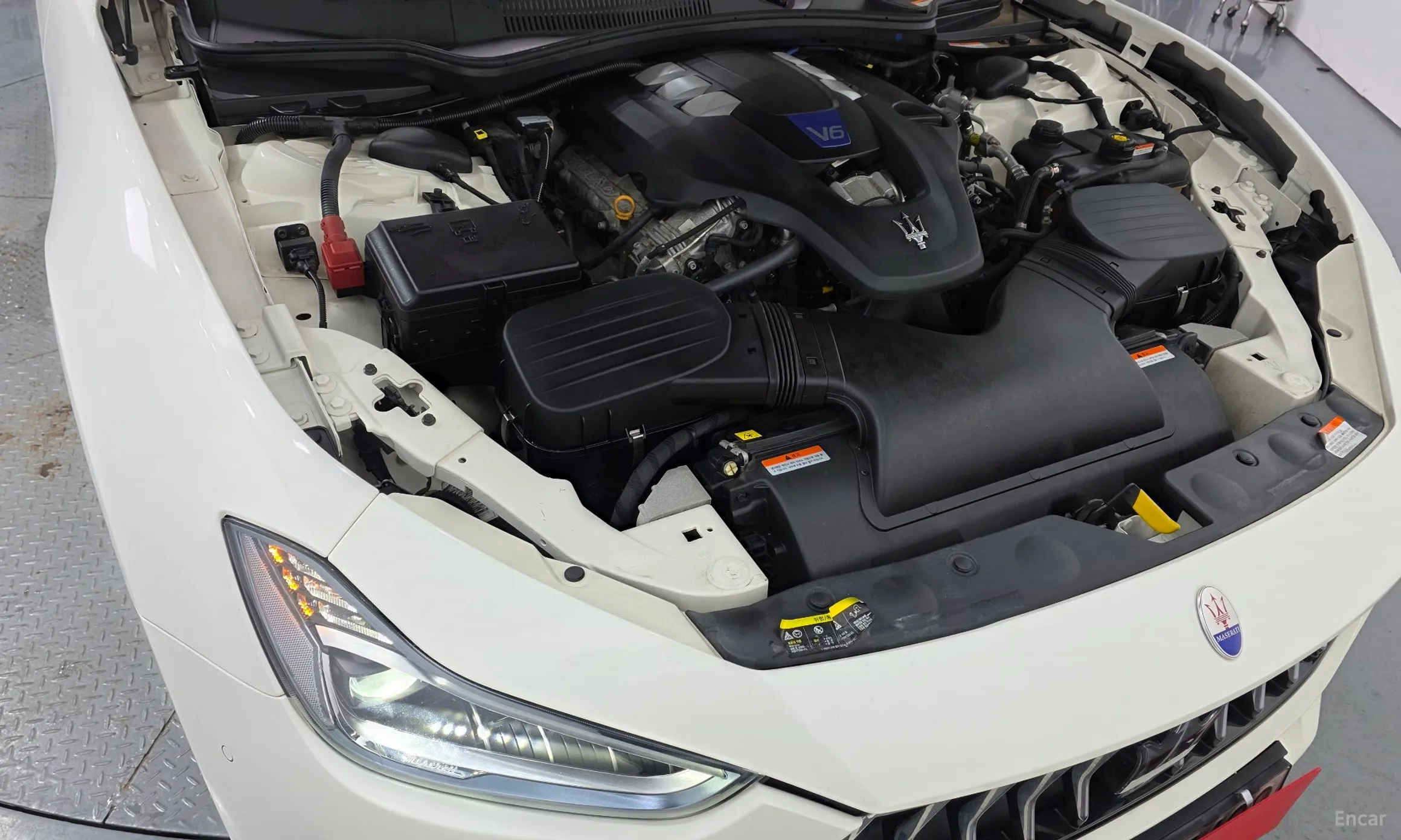 Maserati Ghibli превью 6