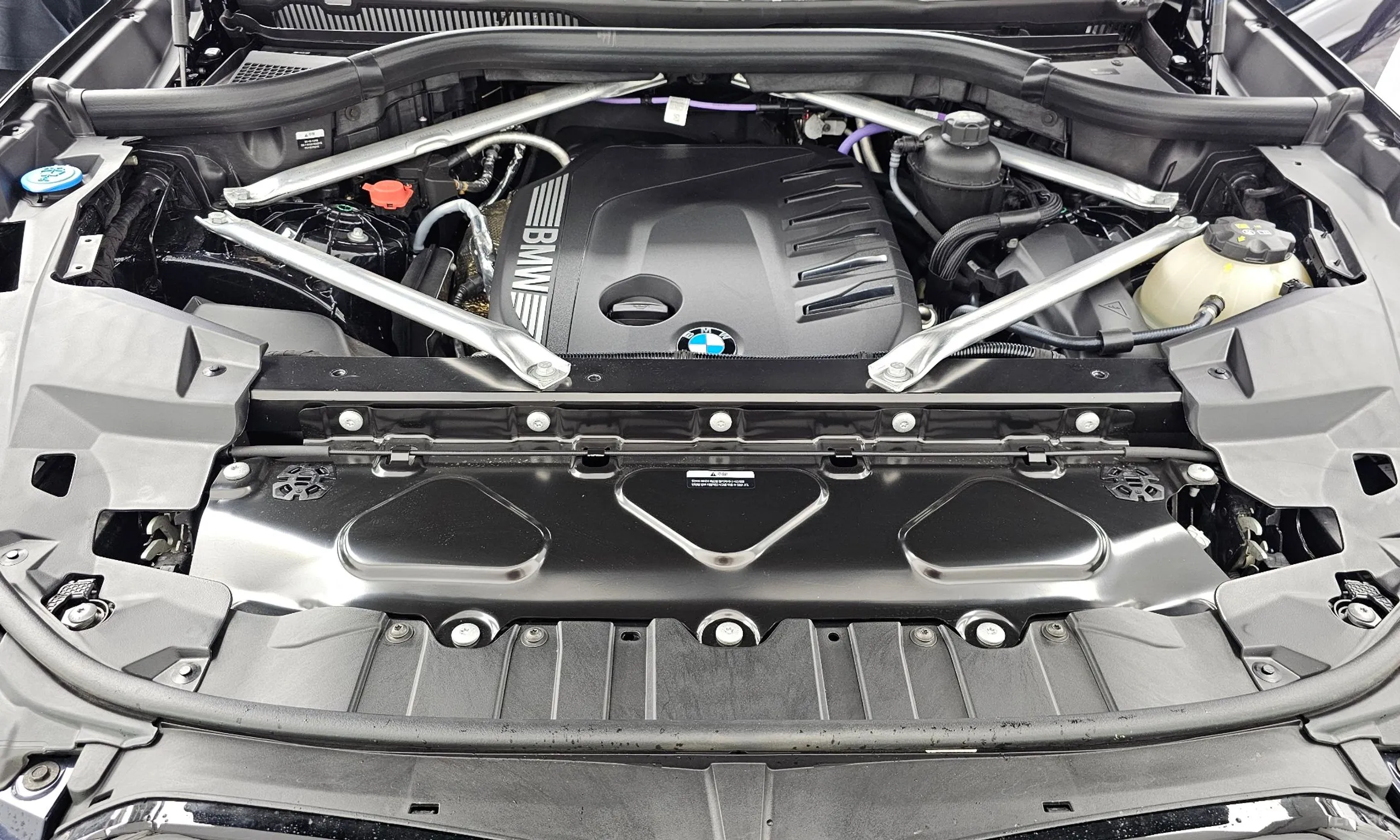 BMW X6 (G06) превью 6