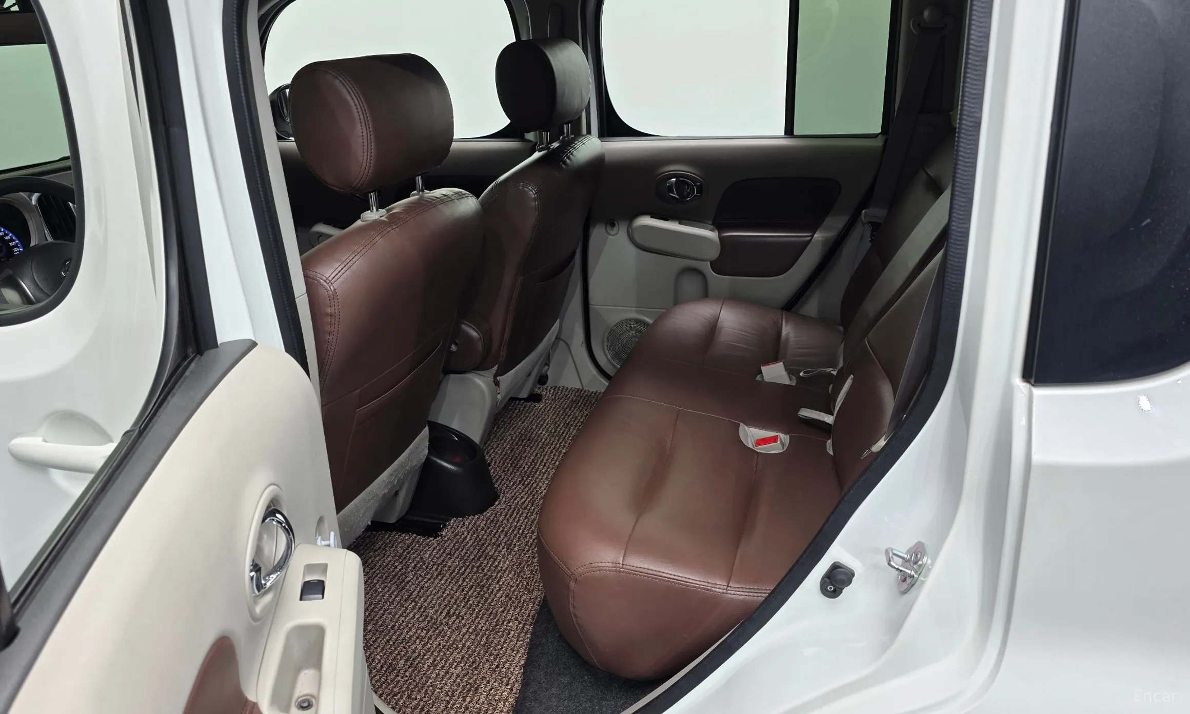 Nissan Cube превью 12