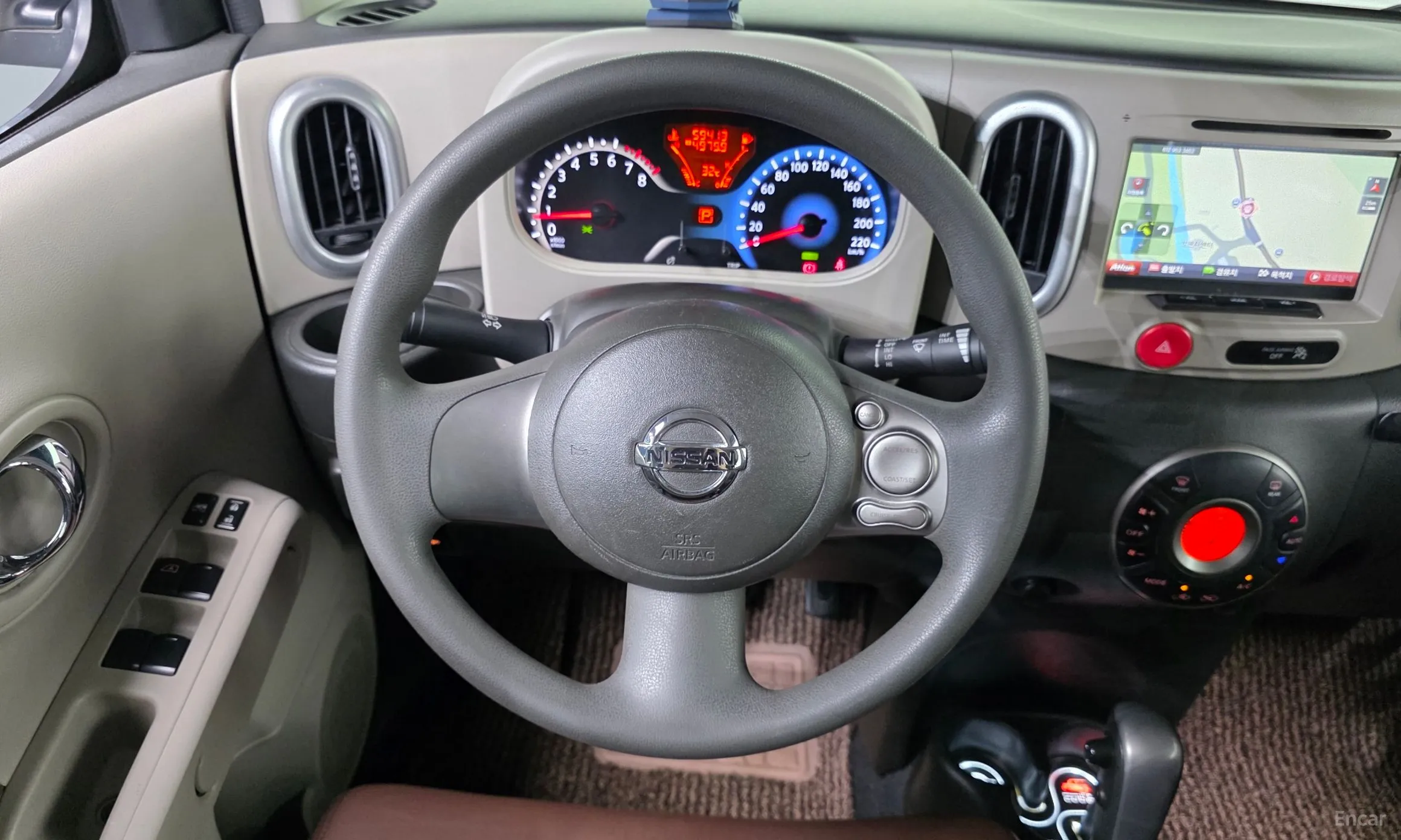 Nissan Cube превью 13