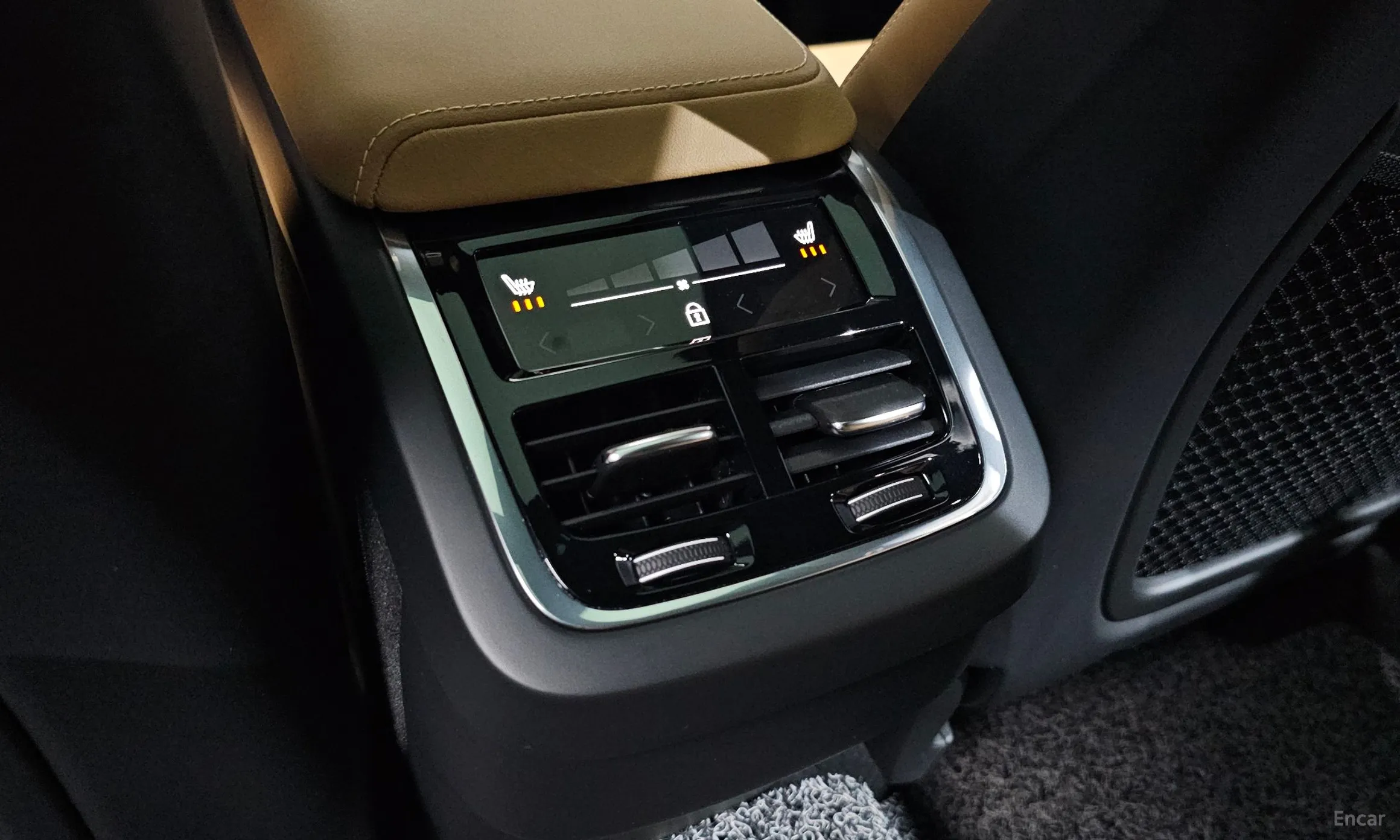 Volvo XC60 Gen 2 превью 19