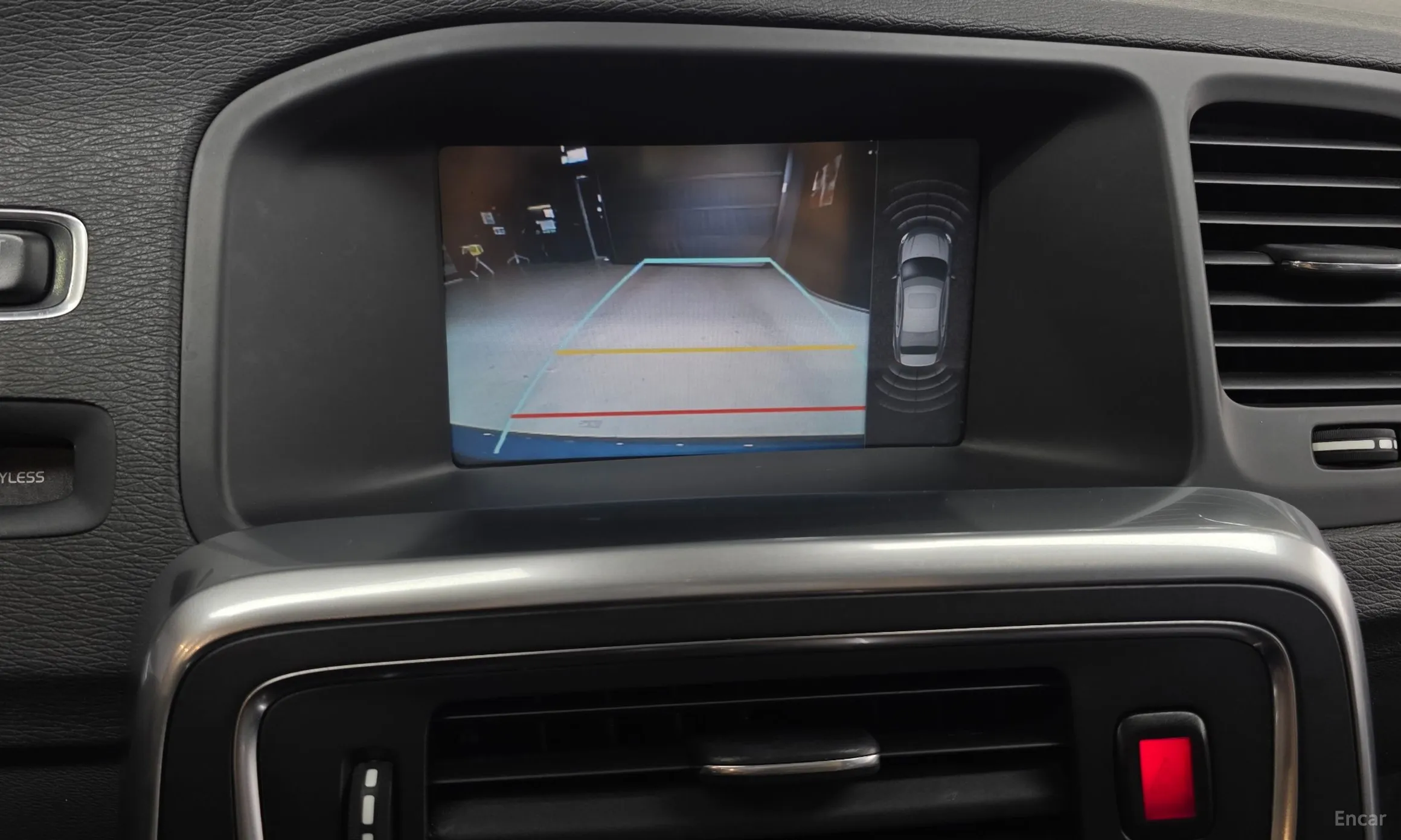 Volvo S60 превью 15
