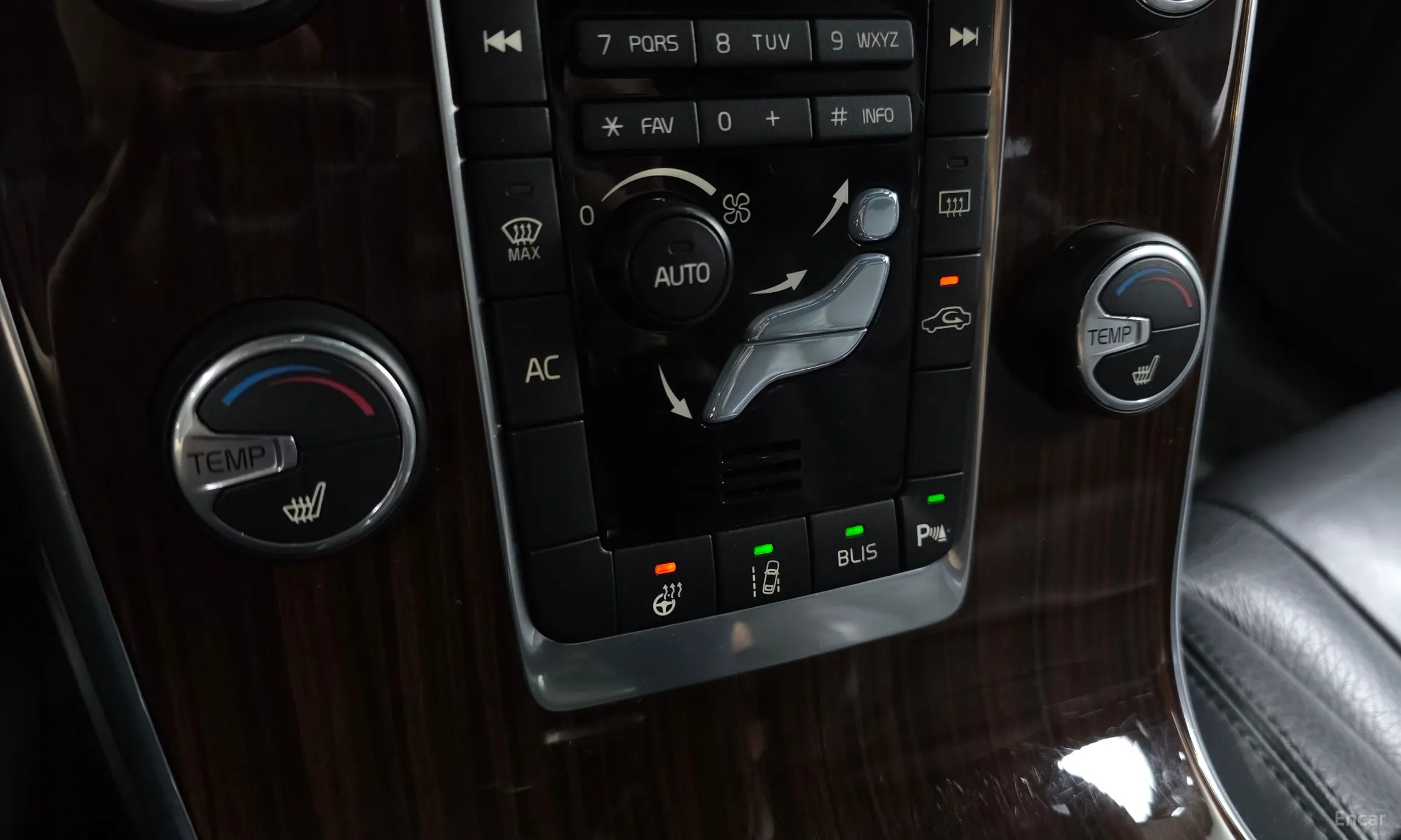 Volvo S60 превью 16