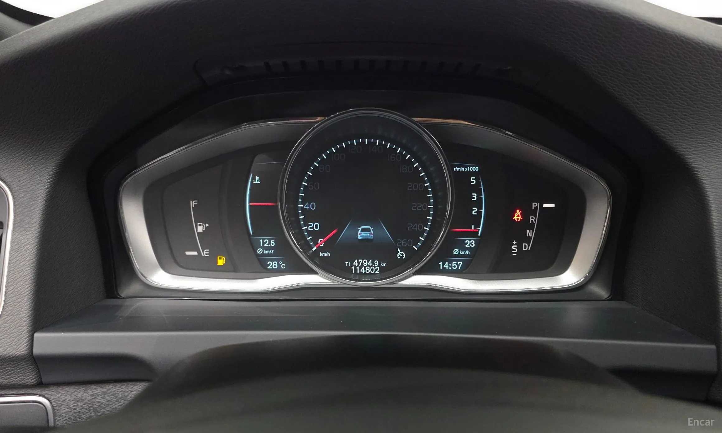 Volvo S60 превью 8