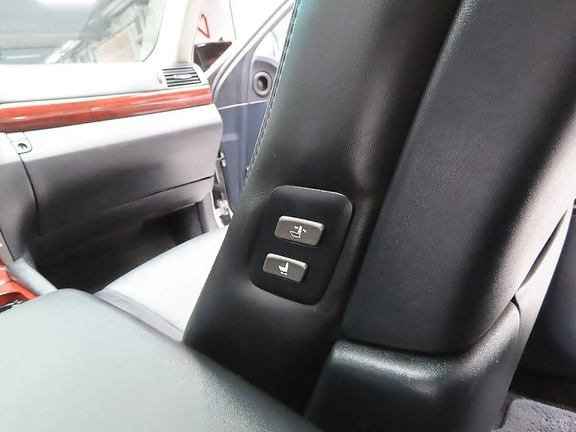 Lexus LS460L превью 11