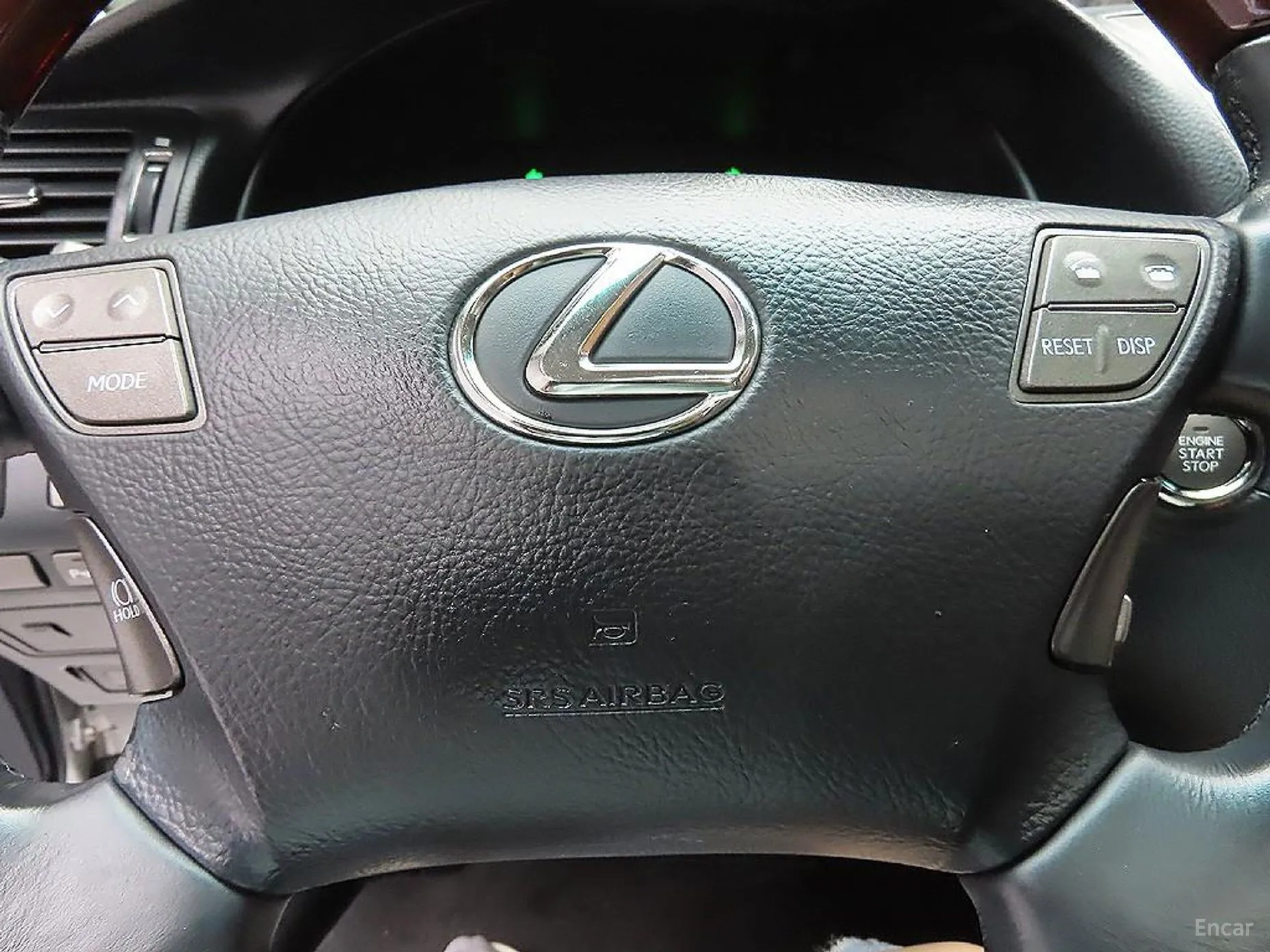 Lexus LS460L превью 15