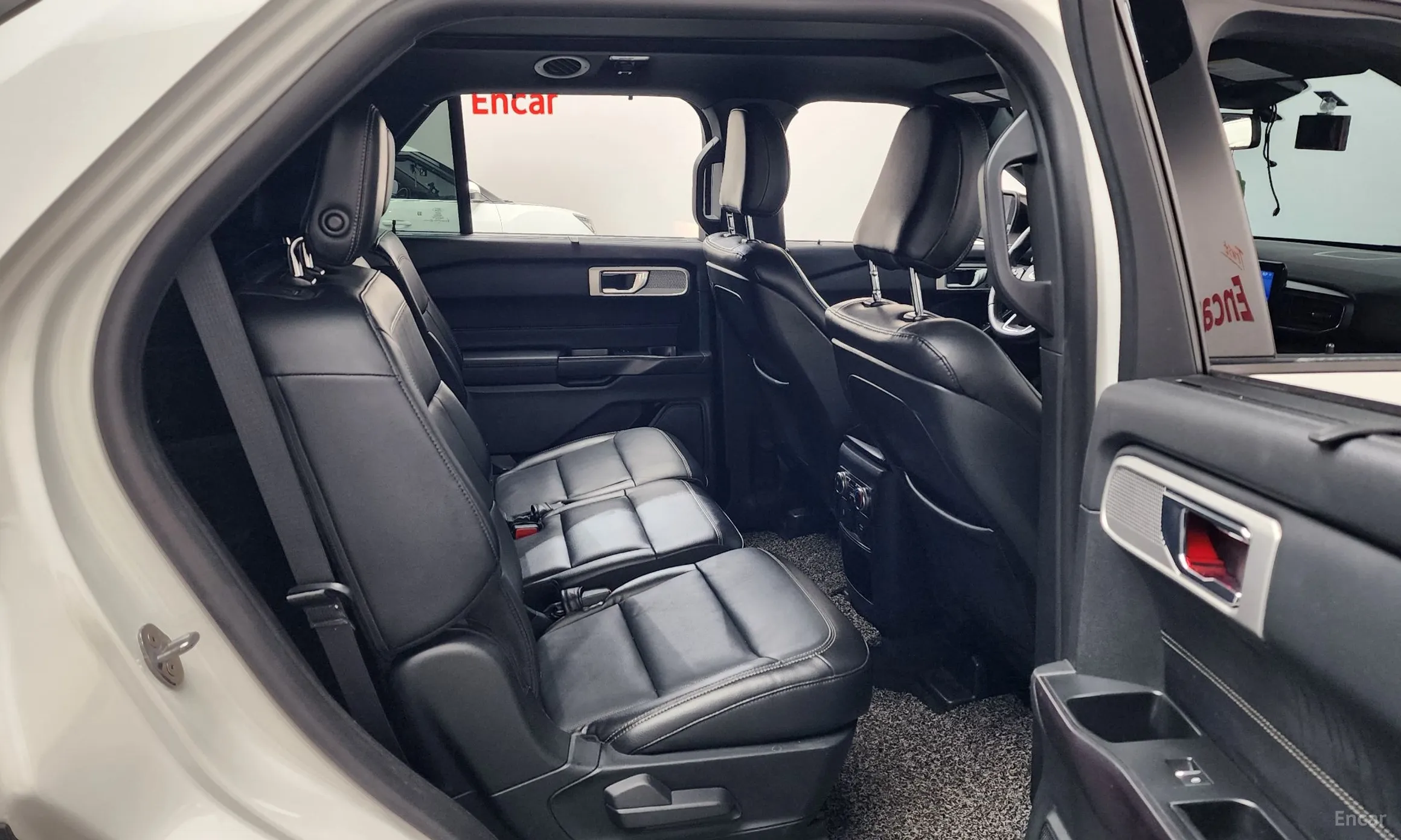 Ford Explorer 6th Generation превью 11