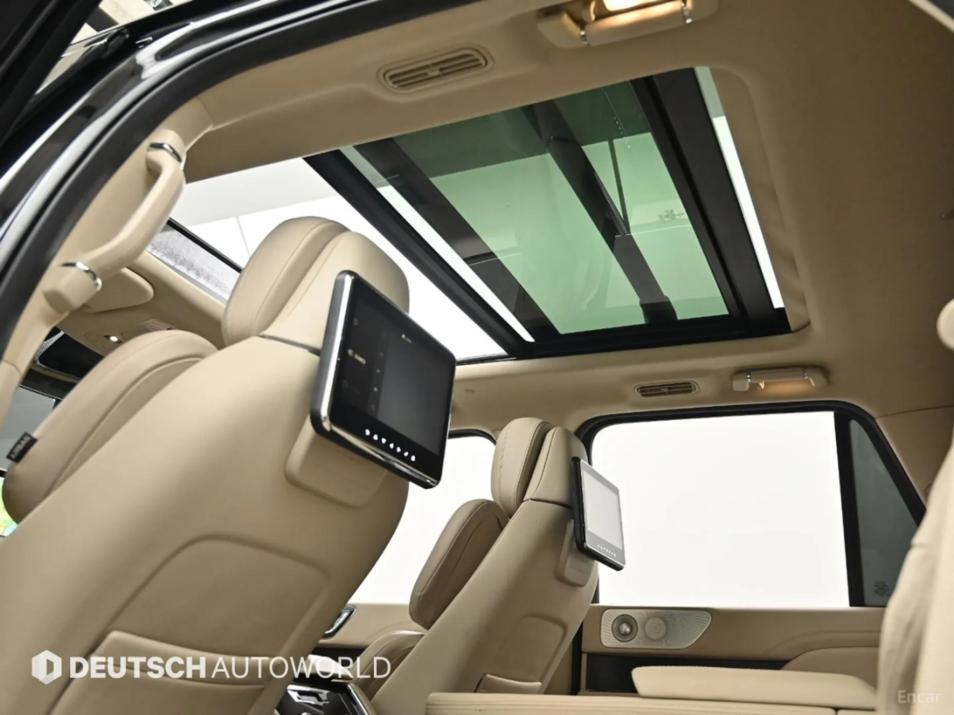 Lincoln Navigator 4th generation превью 17