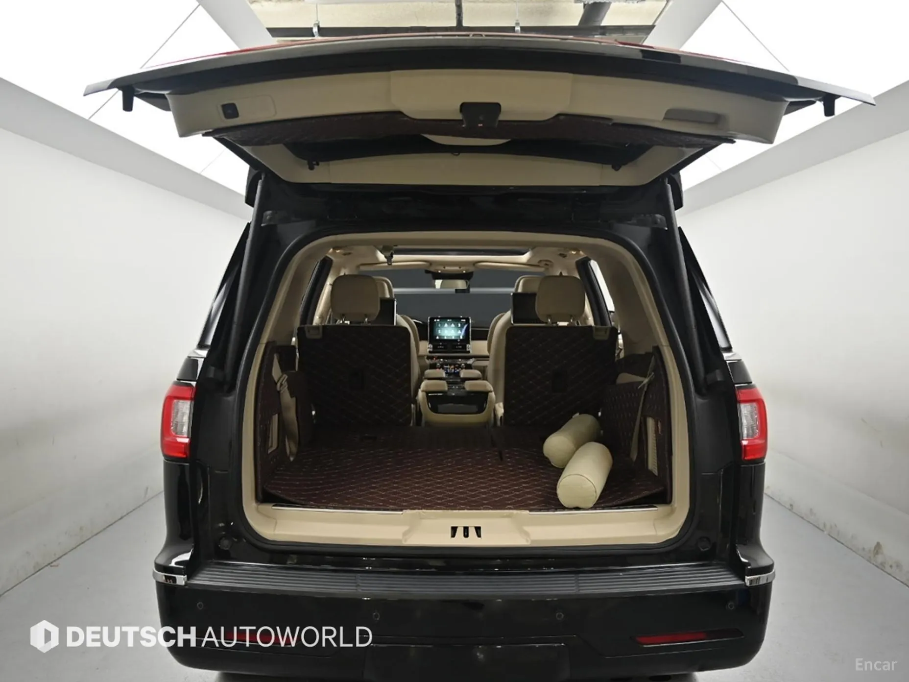 Lincoln Navigator 4th generation превью 18