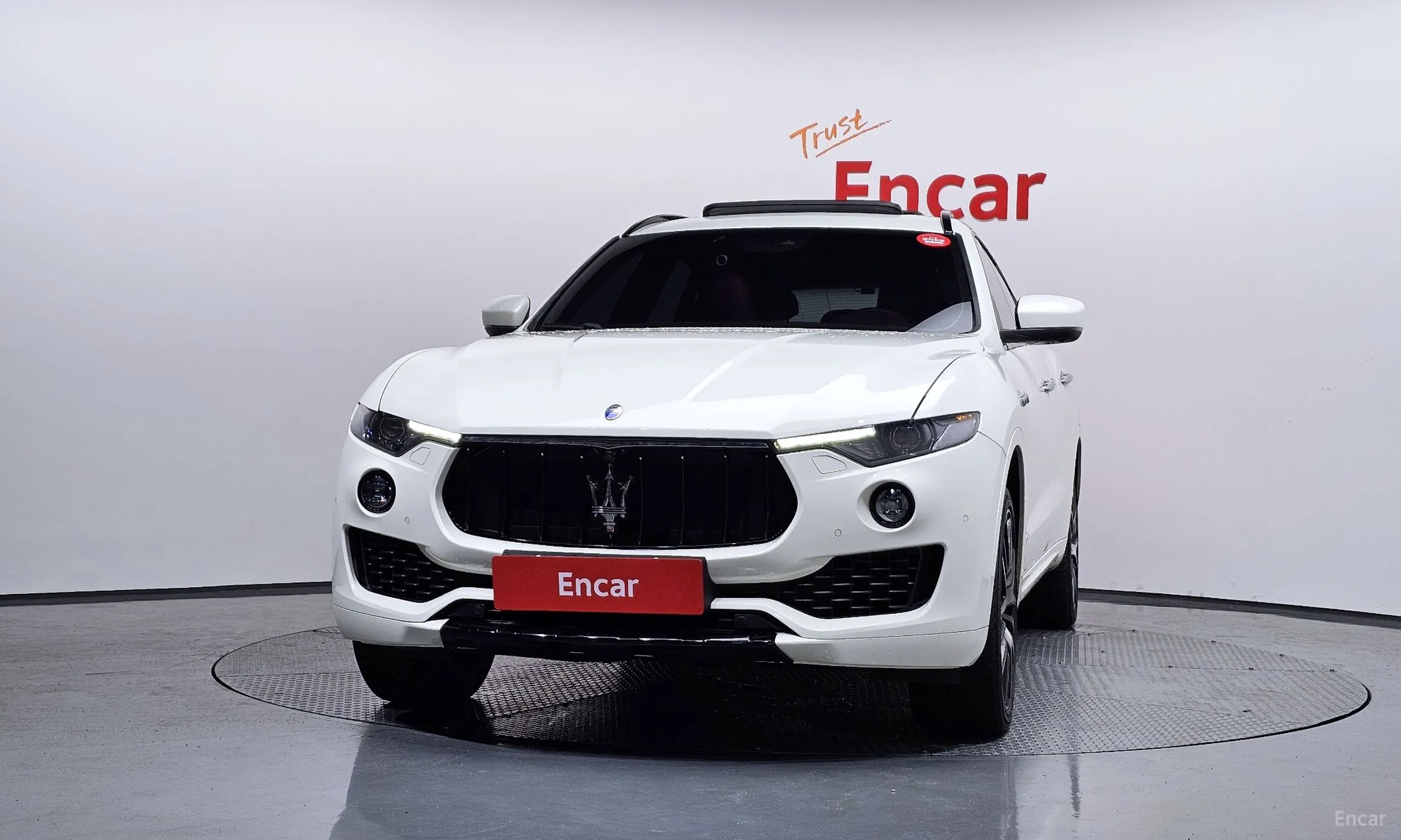 Maserati Levante превью 3