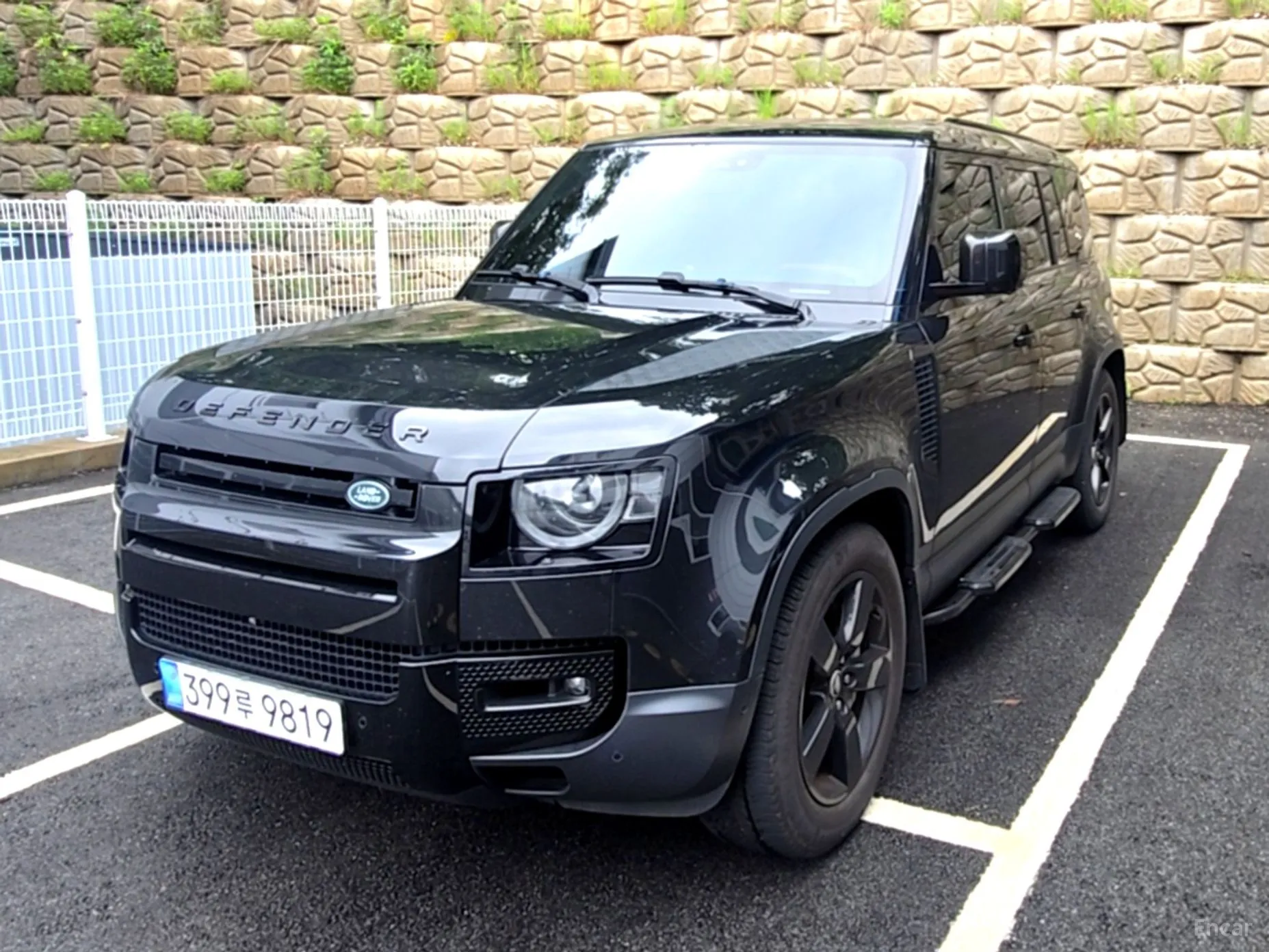 Land Rover Defender (L663)
