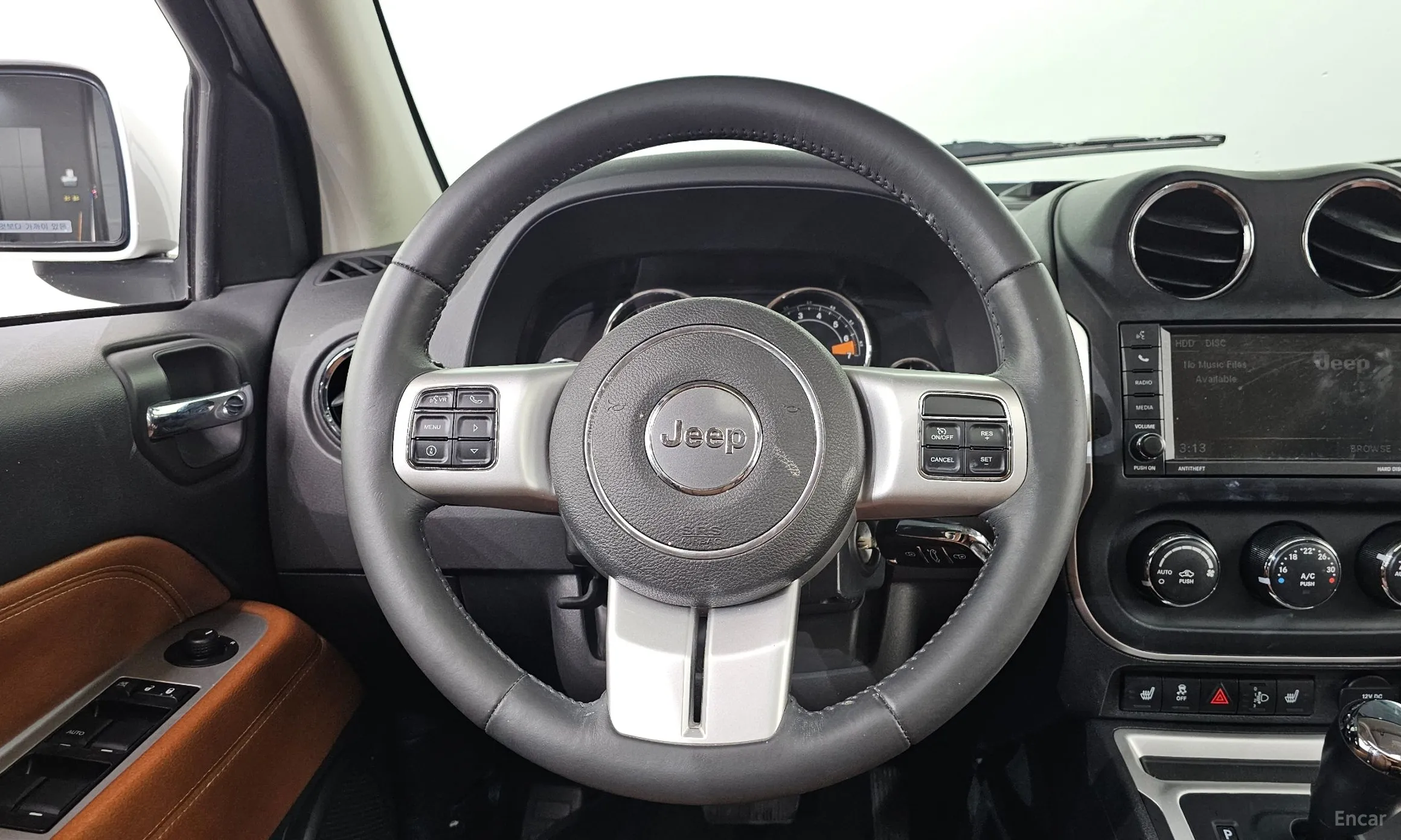 Jeep Compass превью 13