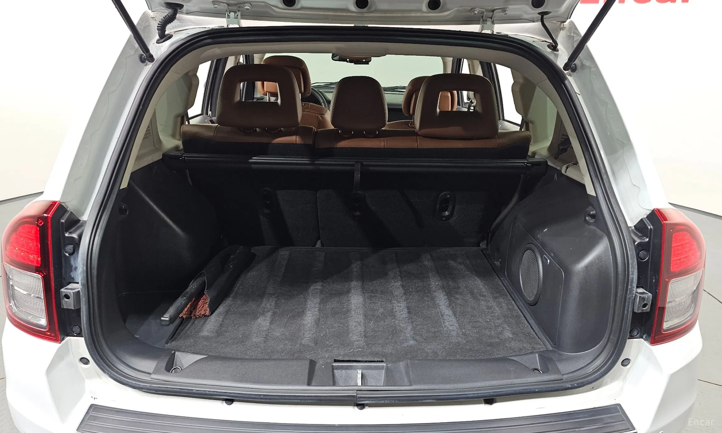Jeep Compass превью 20