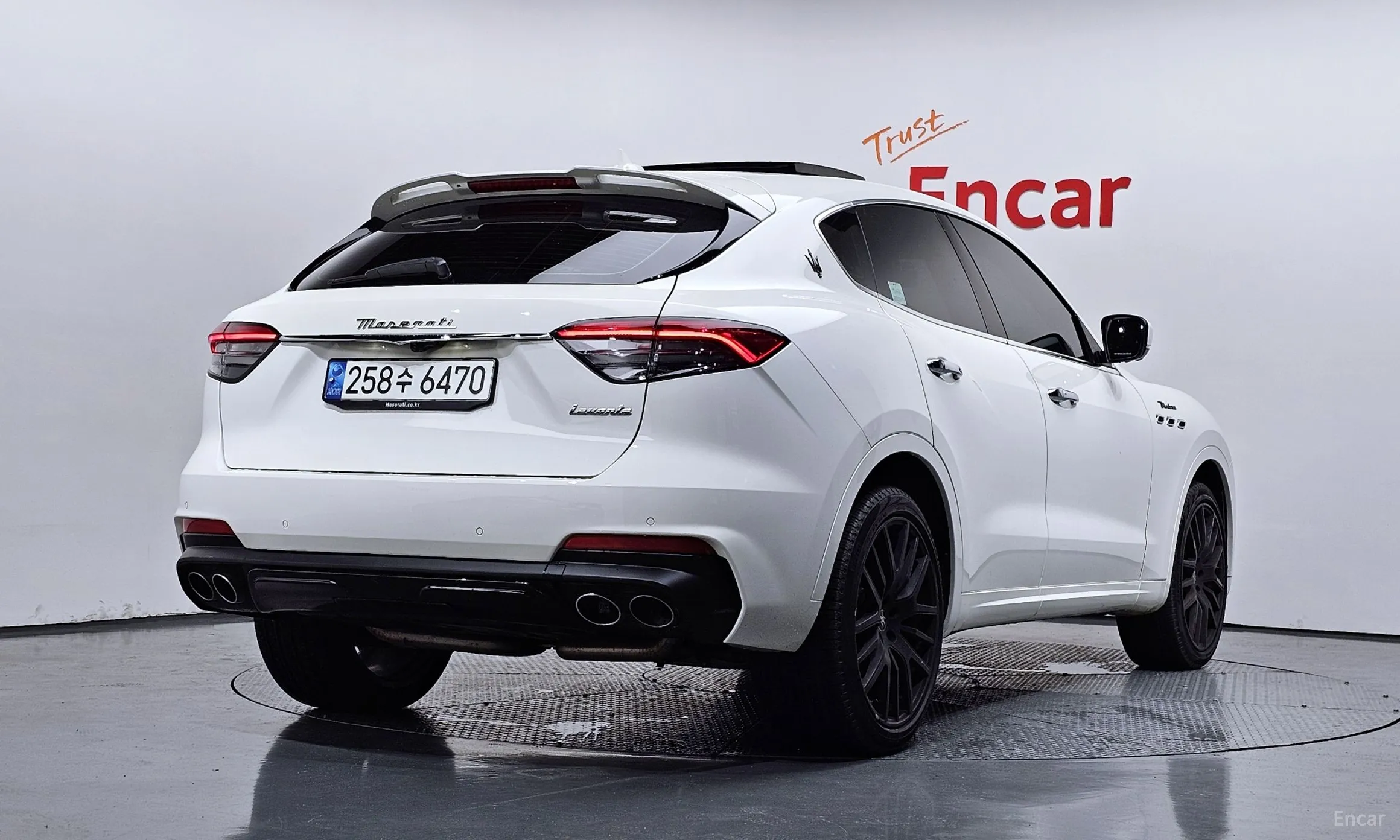 Maserati Levante превью 2