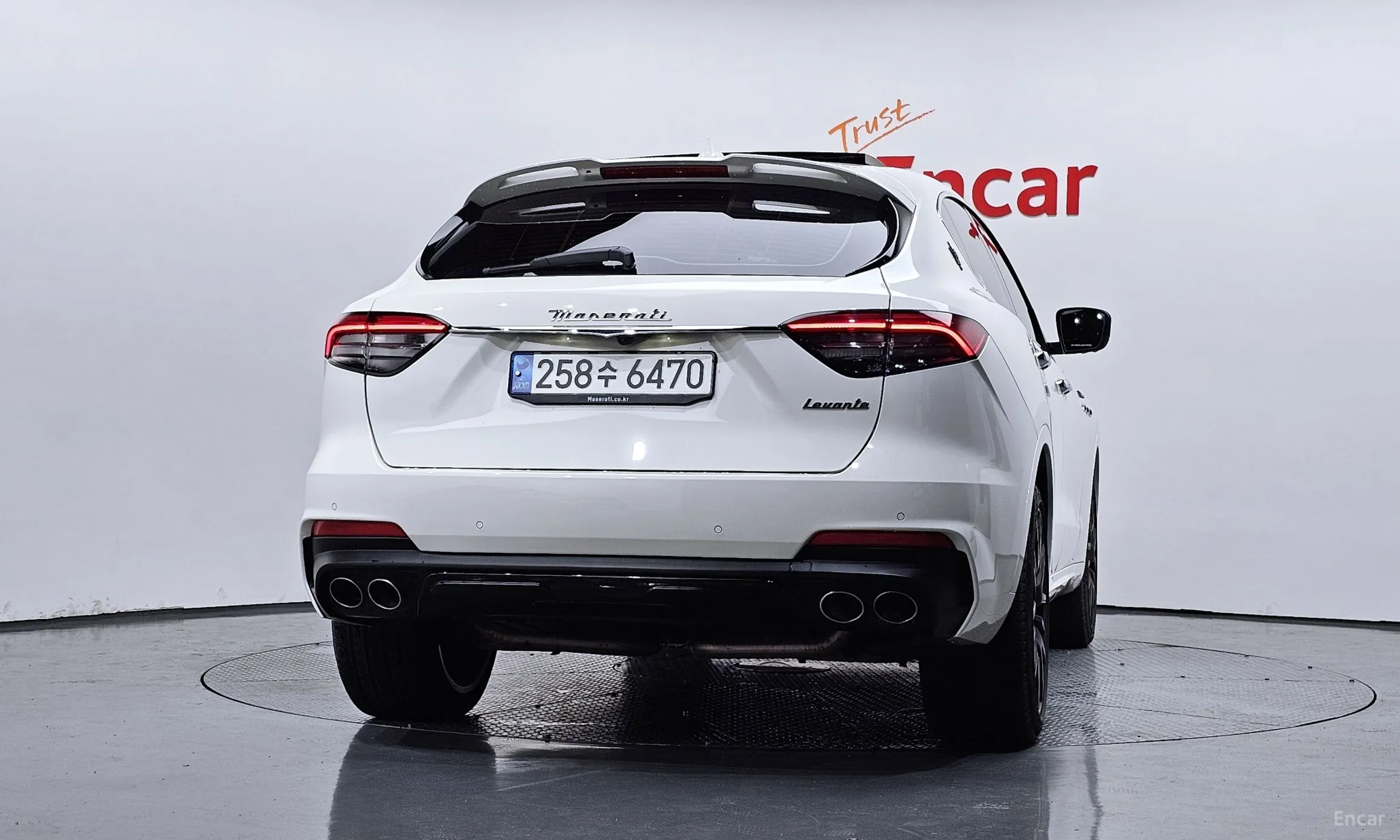 Maserati Levante превью 4