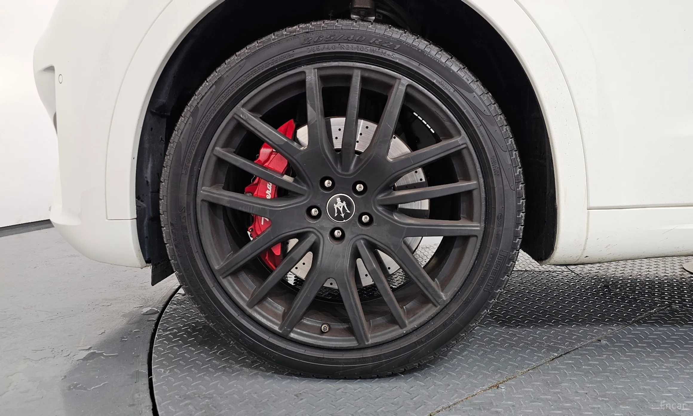 Maserati Levante превью 5