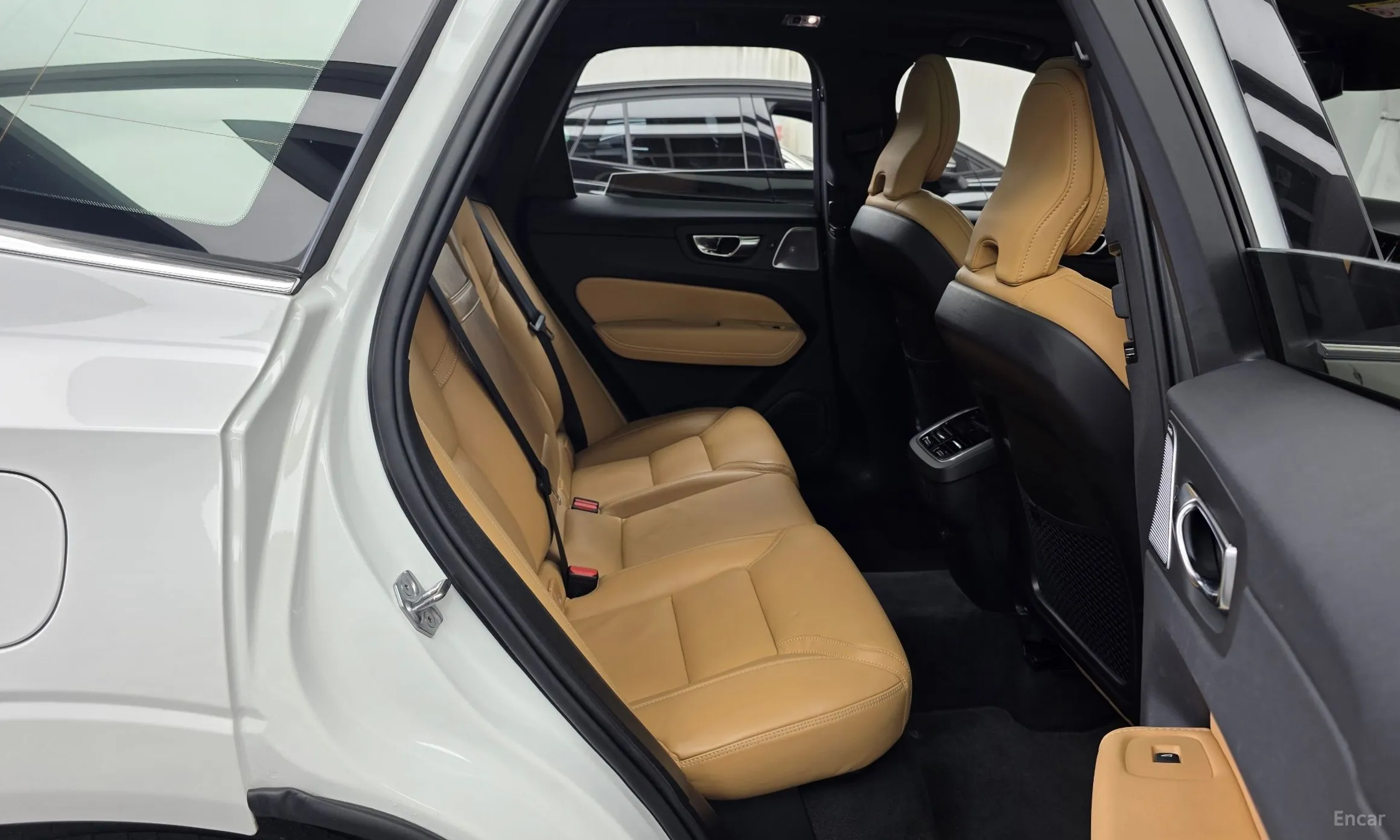 Volvo XC60 Gen 2 превью 12