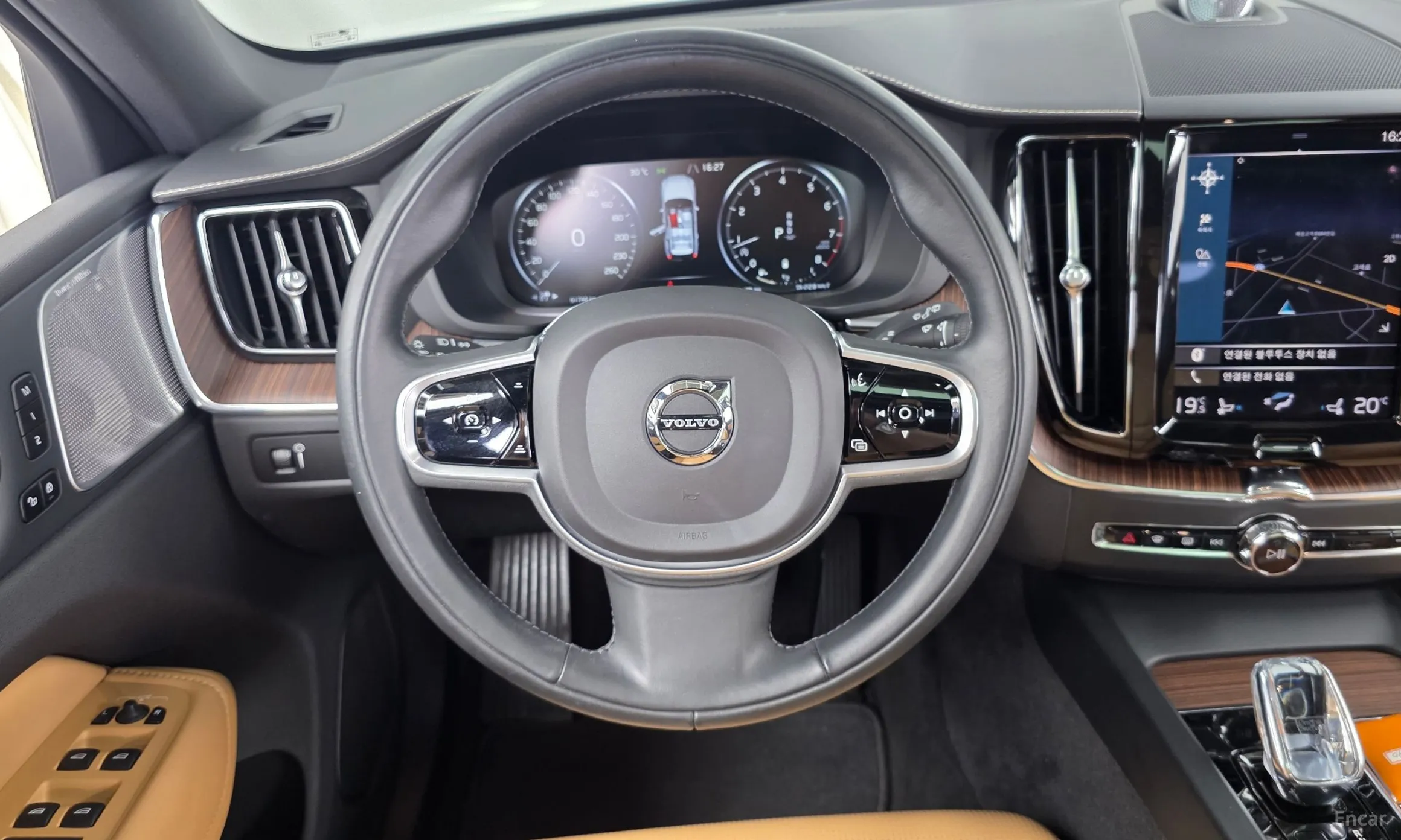 Volvo XC60 Gen 2 превью 13