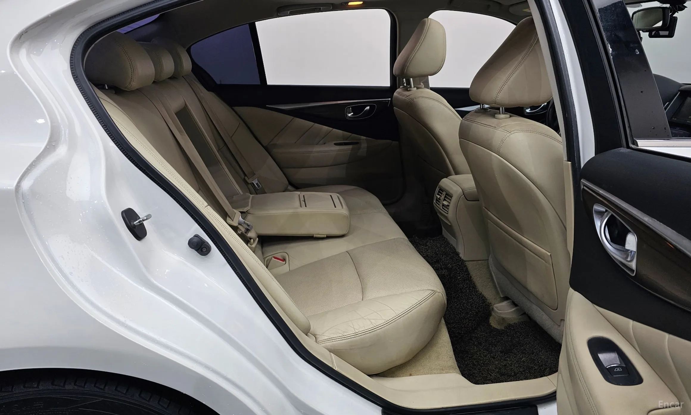 Infiniti Q50 превью 11