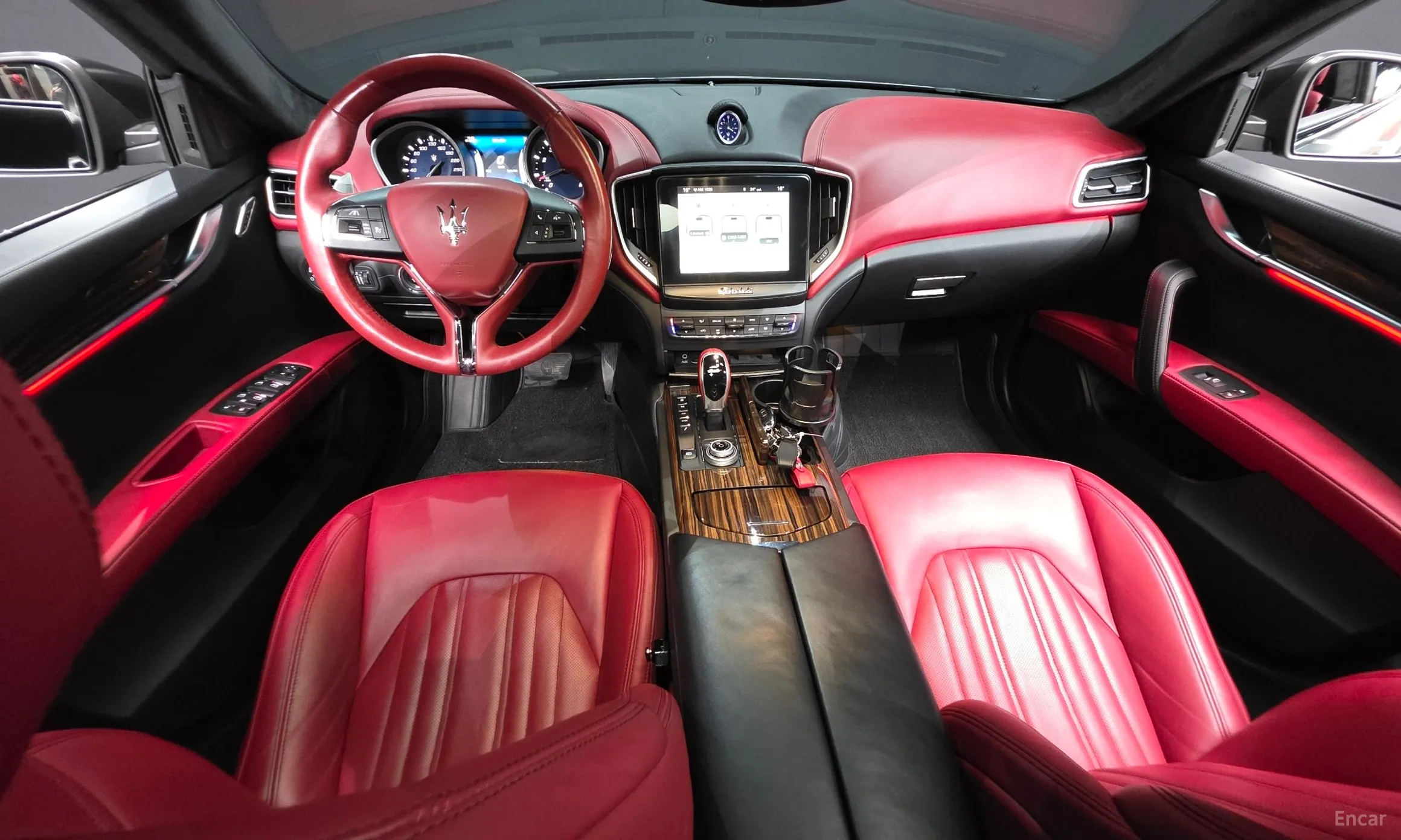 Maserati Ghibli превью 7
