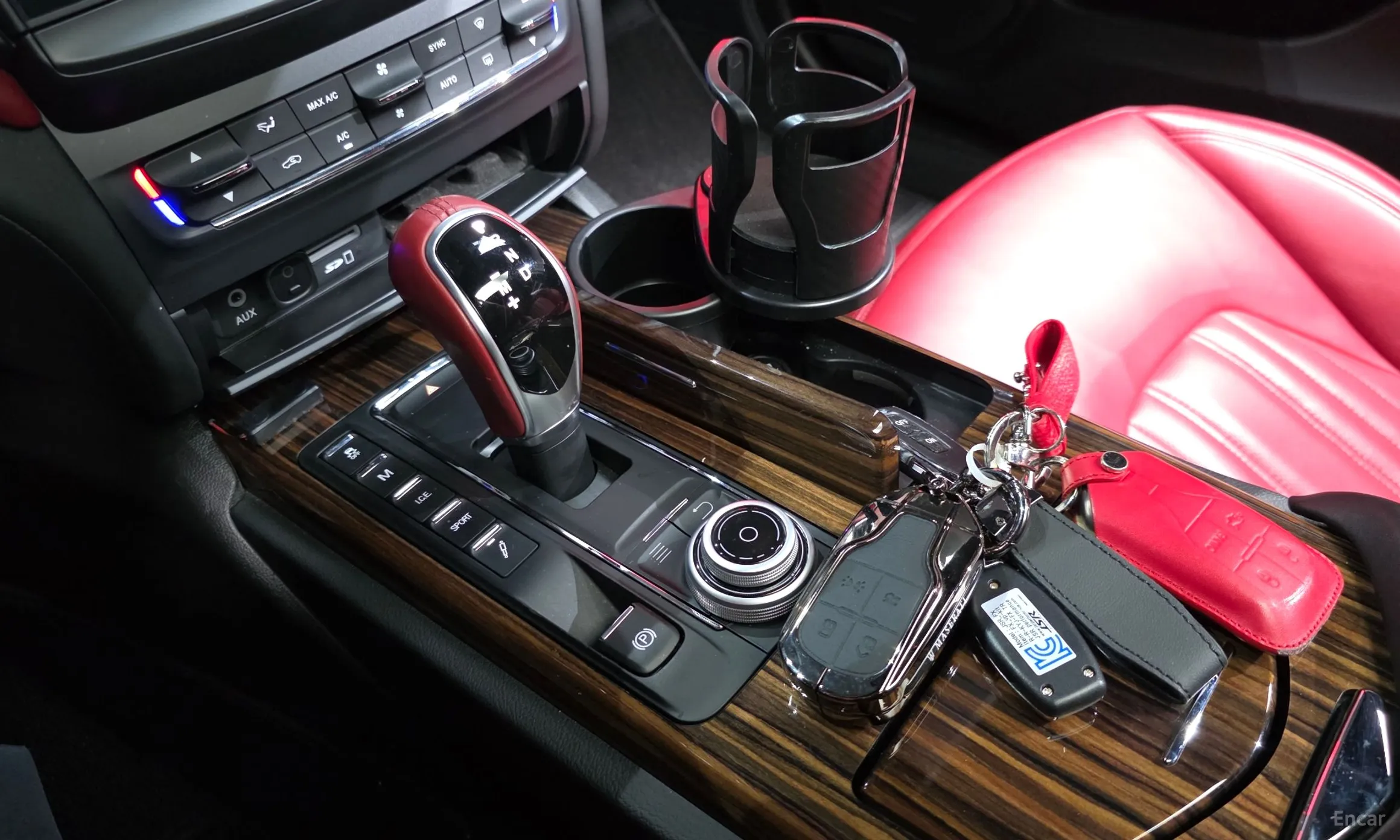 Maserati Ghibli превью 9